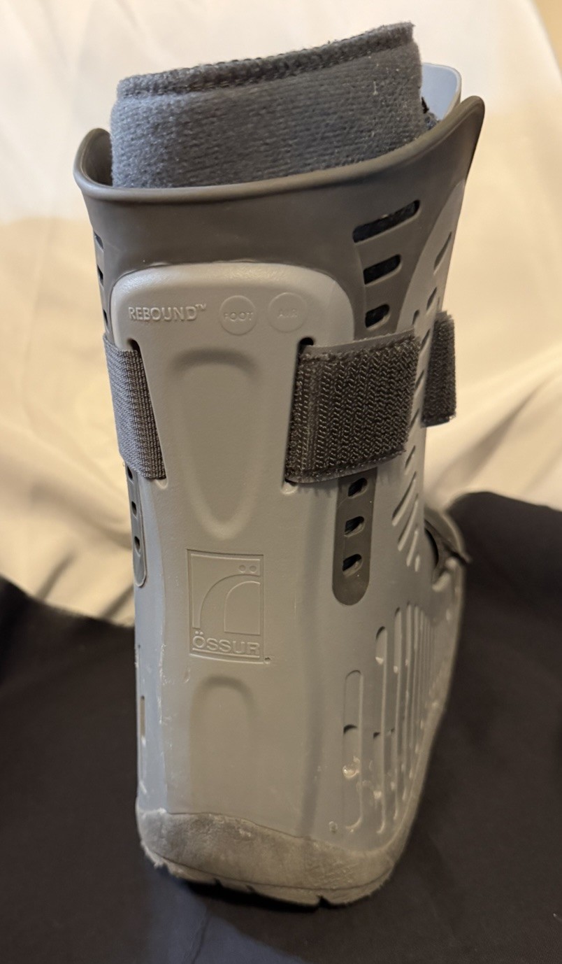 Ossur Rebound Air Walker Boot Low Top Medium