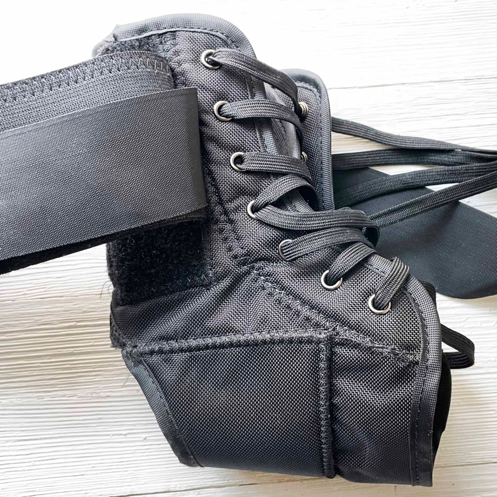 BREG Wraptor Speed Active Lace-Up Ankle Support Brace Medium SA702005