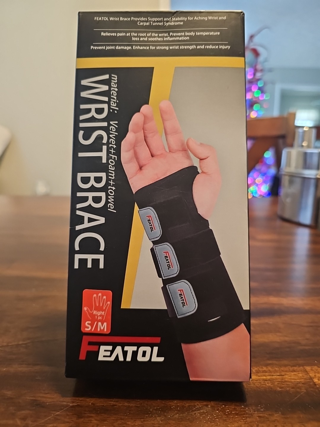 FEATOL Wrist Brace for Carpal Tunnel Right Hand / Small/Medium (S12)
