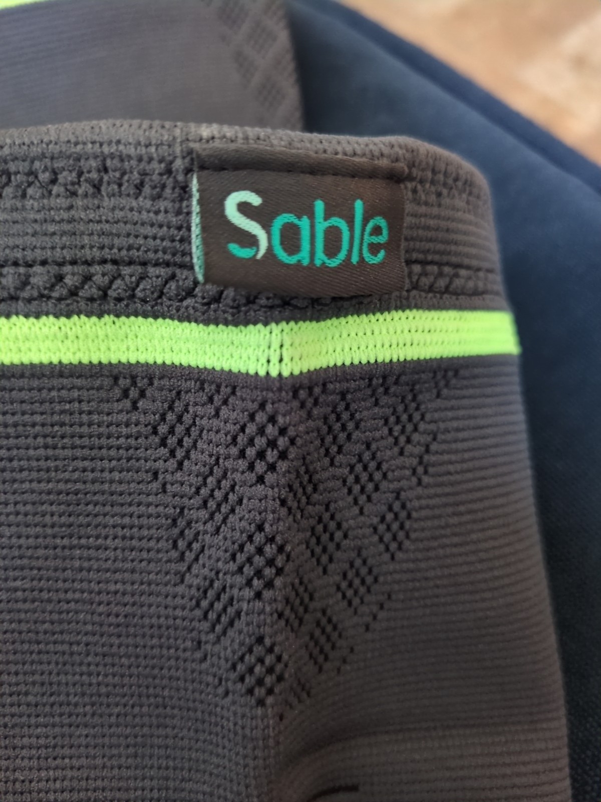 Sable Upgraded Knee Brace 2 Pack Compression Sleeves Support Large Only