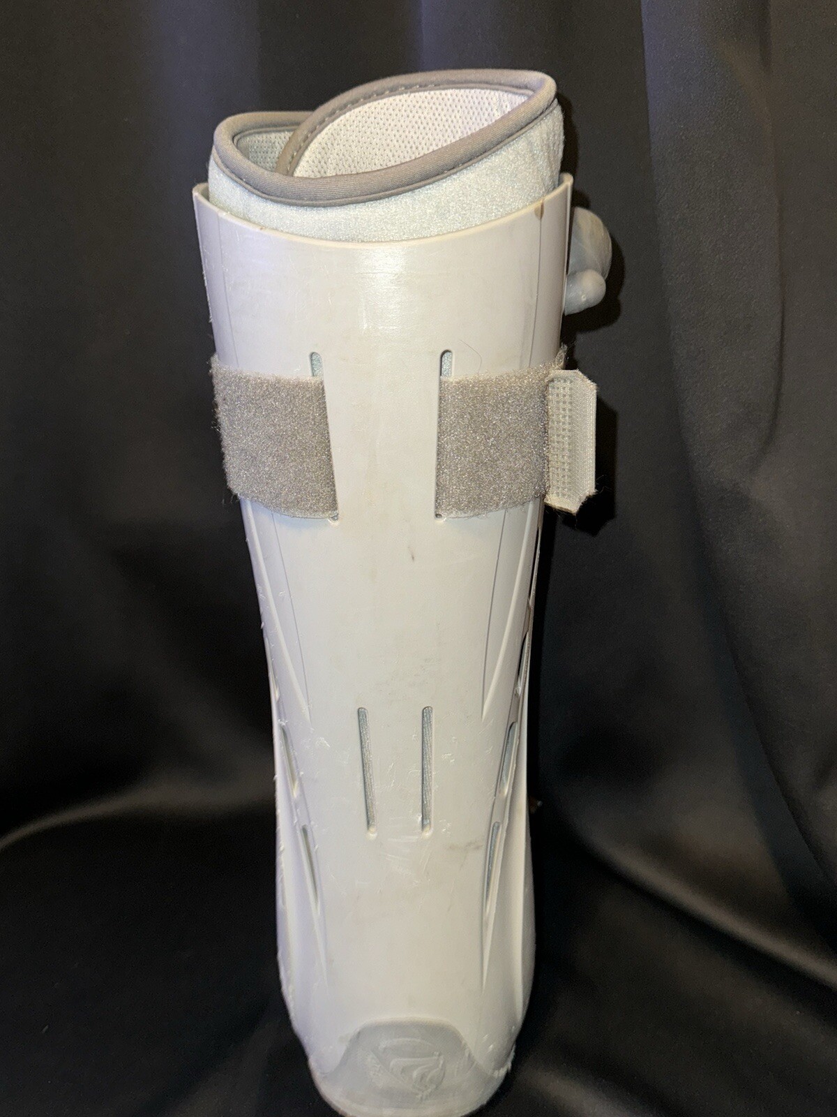 BREG Walker Genesis 3 Strap Tall Boot Size Large Gray