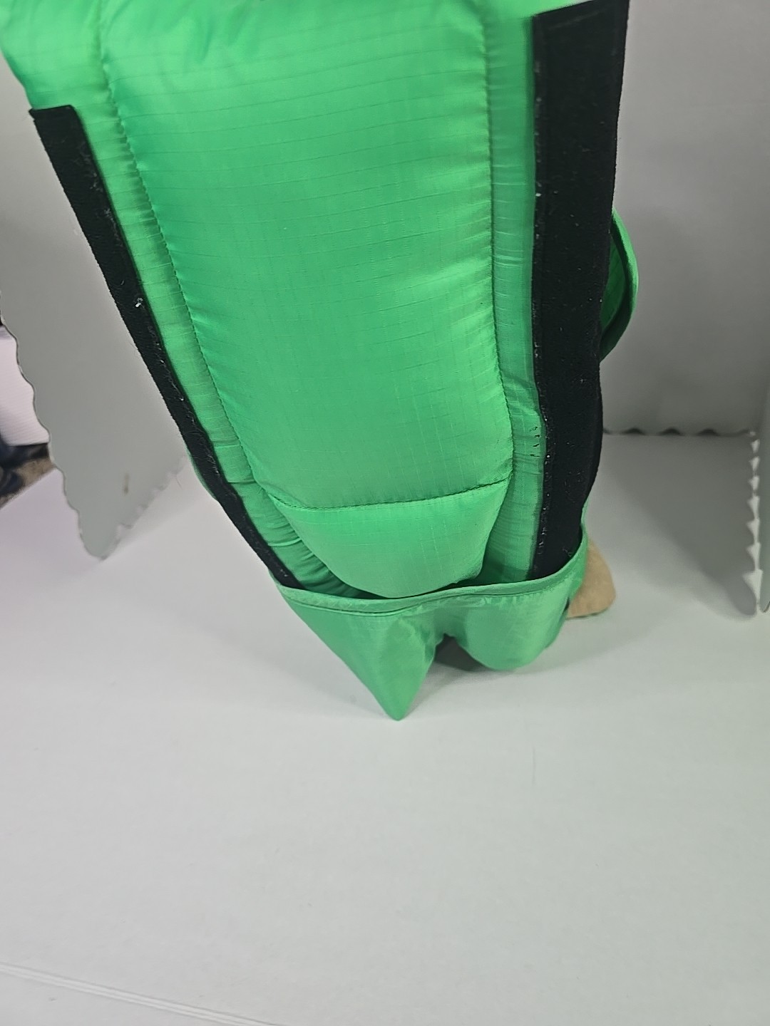 EHOB TruVue Heel Protector Boots Standard Size Green *No Wedges*