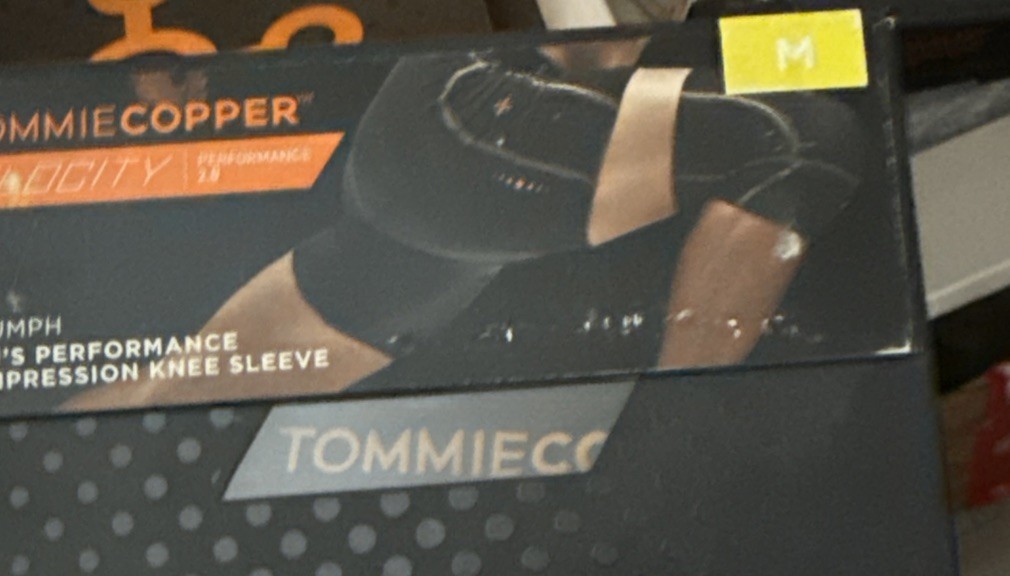Tommie Copper Sport Compression CALF Sleeve Pain Relief Small/Medium