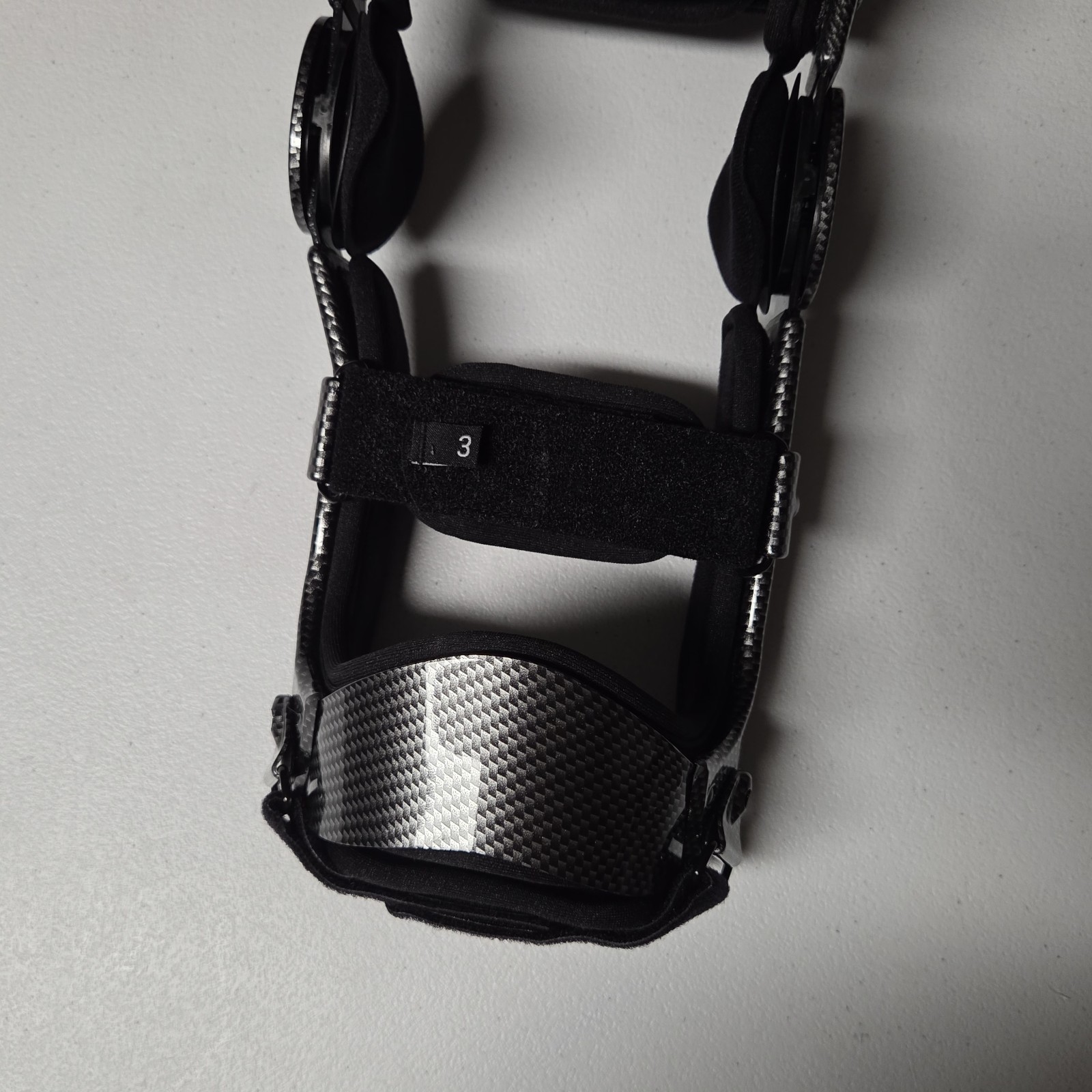 Cobra Dual OA Right Knee Brace Size Medium