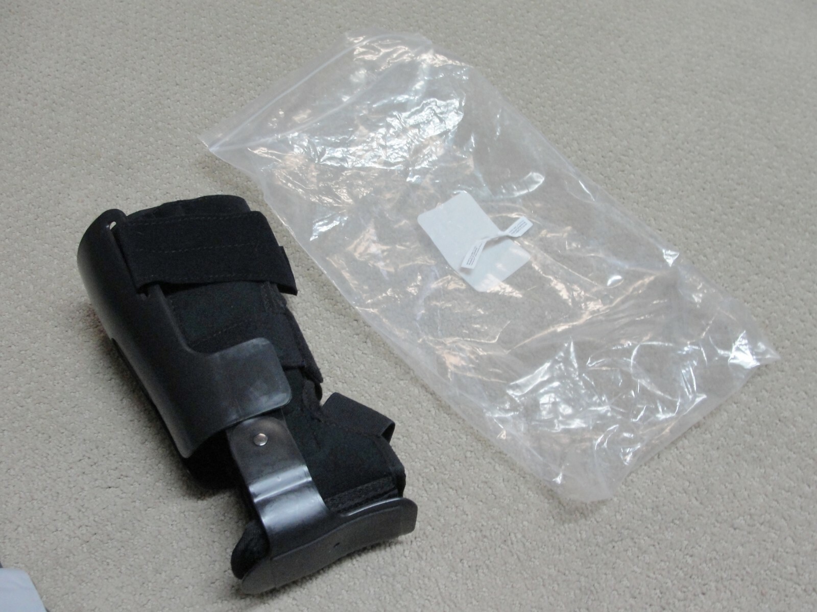 Vertaloc PRO Ankle Brace Medium for Left or Right Ankle NEW Model VL305PAB (A)