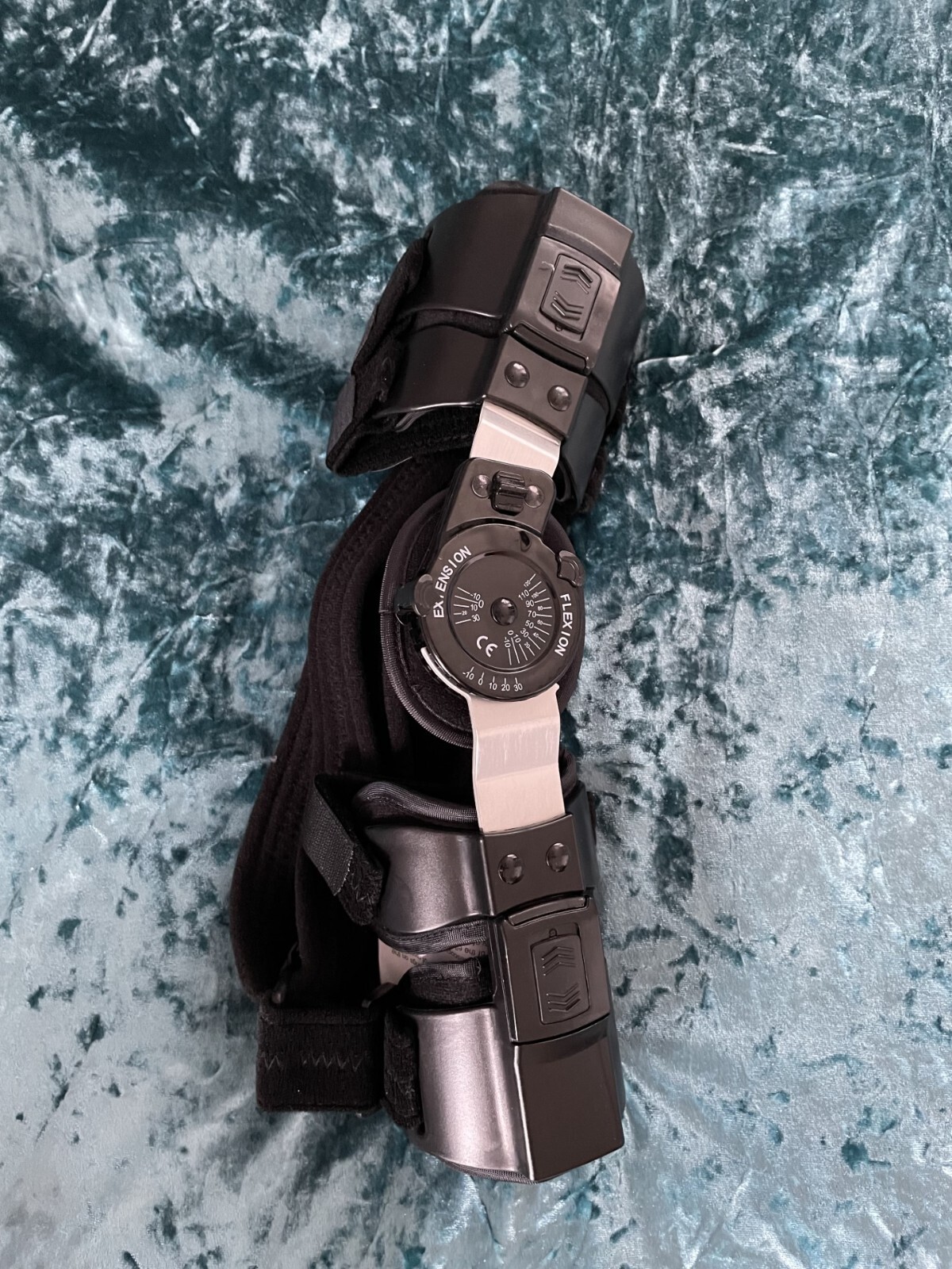 Comfortland Premium Elbow Brace Right Universal CK-700-R – BRAND NEW