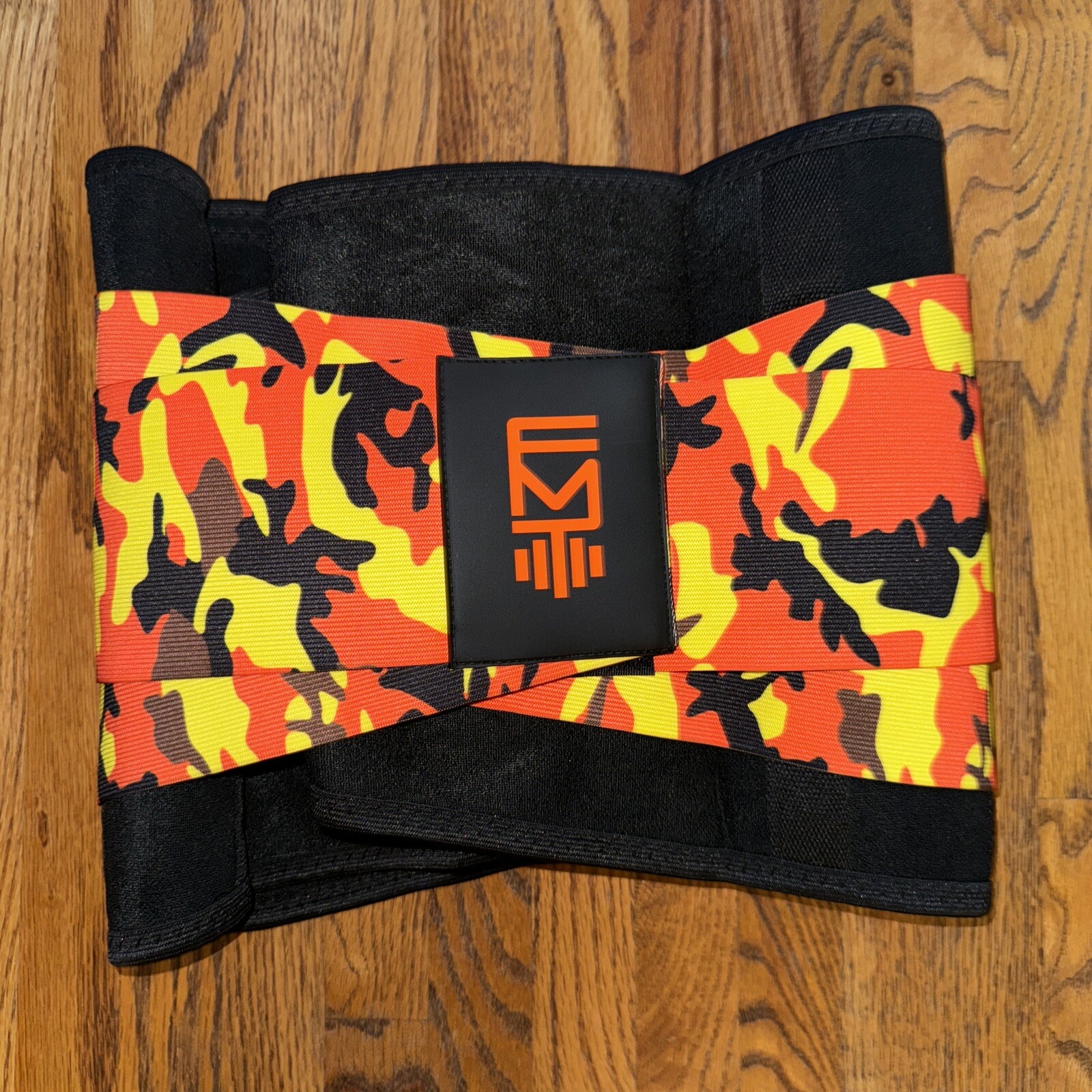 Fit Men Team Back Support Orange Camo Size Large (B1)