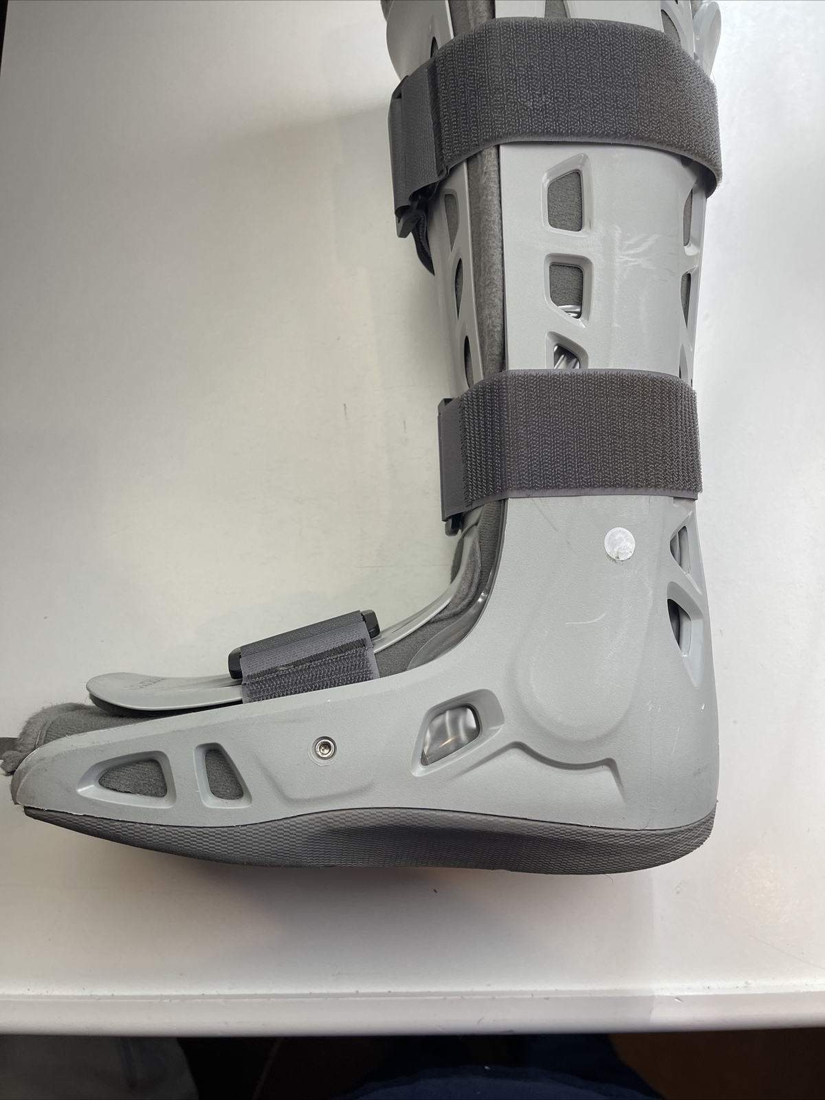 Aircast AirSelect Short Walking Boot, Soft Strike Sole, Size Medium