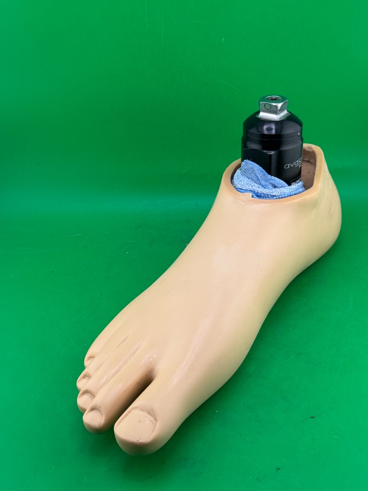 blatchford avalon hydraulic ankle prosthetic foot. size 28. right. great cond.