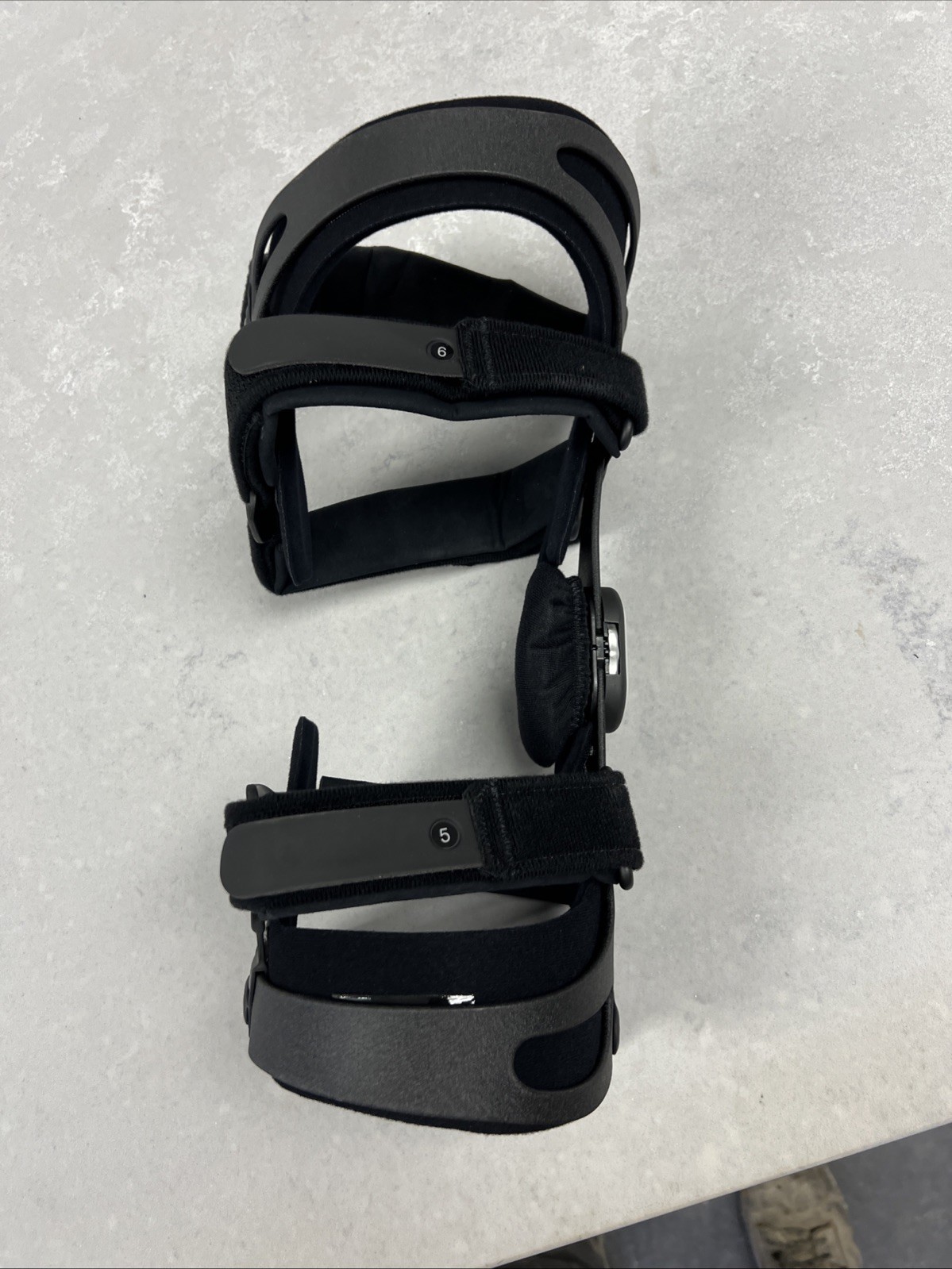 Breg Solus Plus Sz Large Left Knee Brace