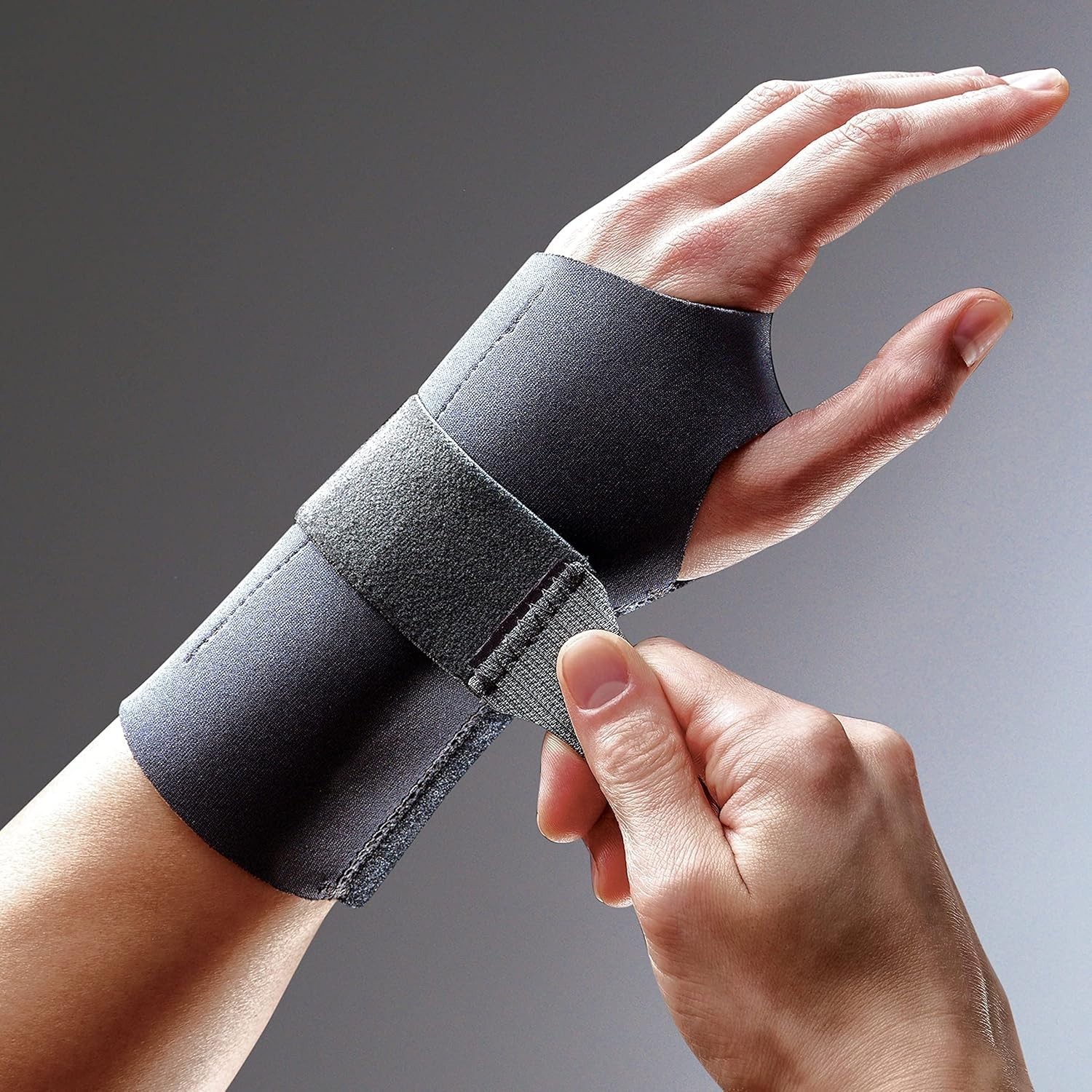 Comfort-Driven Wrist Support with Custom Fit for Active Recovery – Left Hand