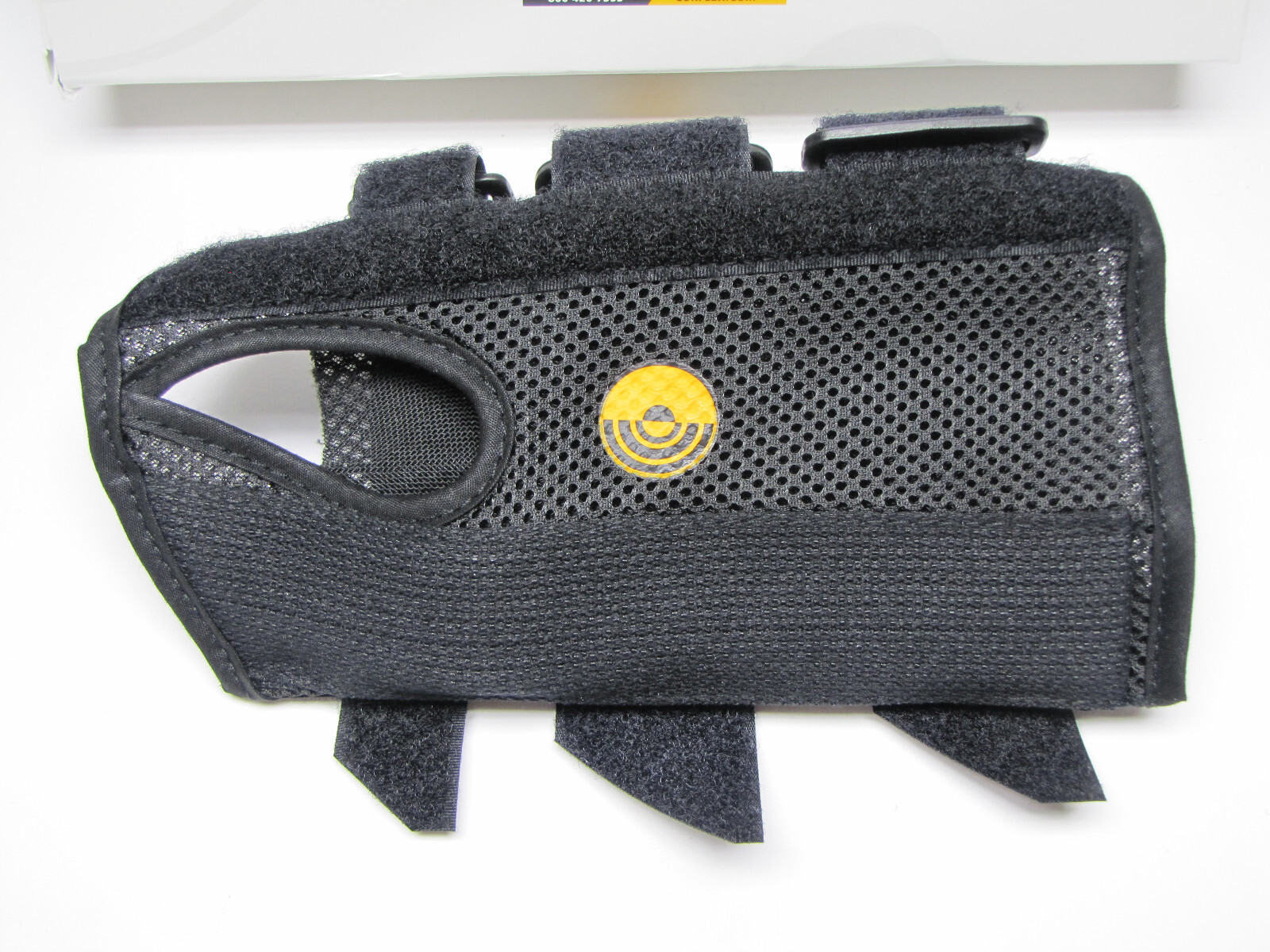Corflex 8″ Ultra Fit Cool Wrist Splint Brace Support w Thumb Hole Right X-Small
