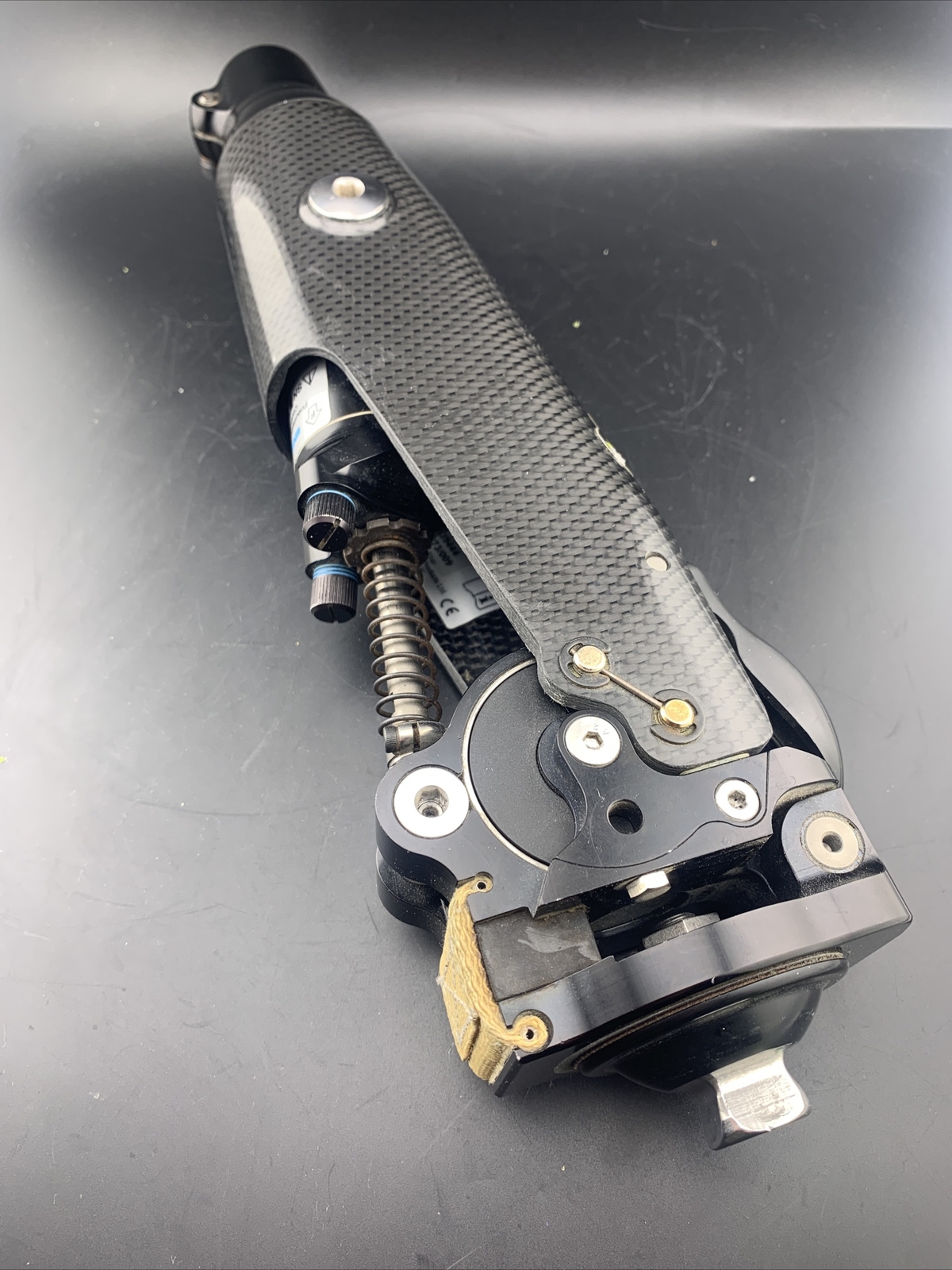 endolite blatchford ESK pneumatic prosthetic knee. prosthetic knee