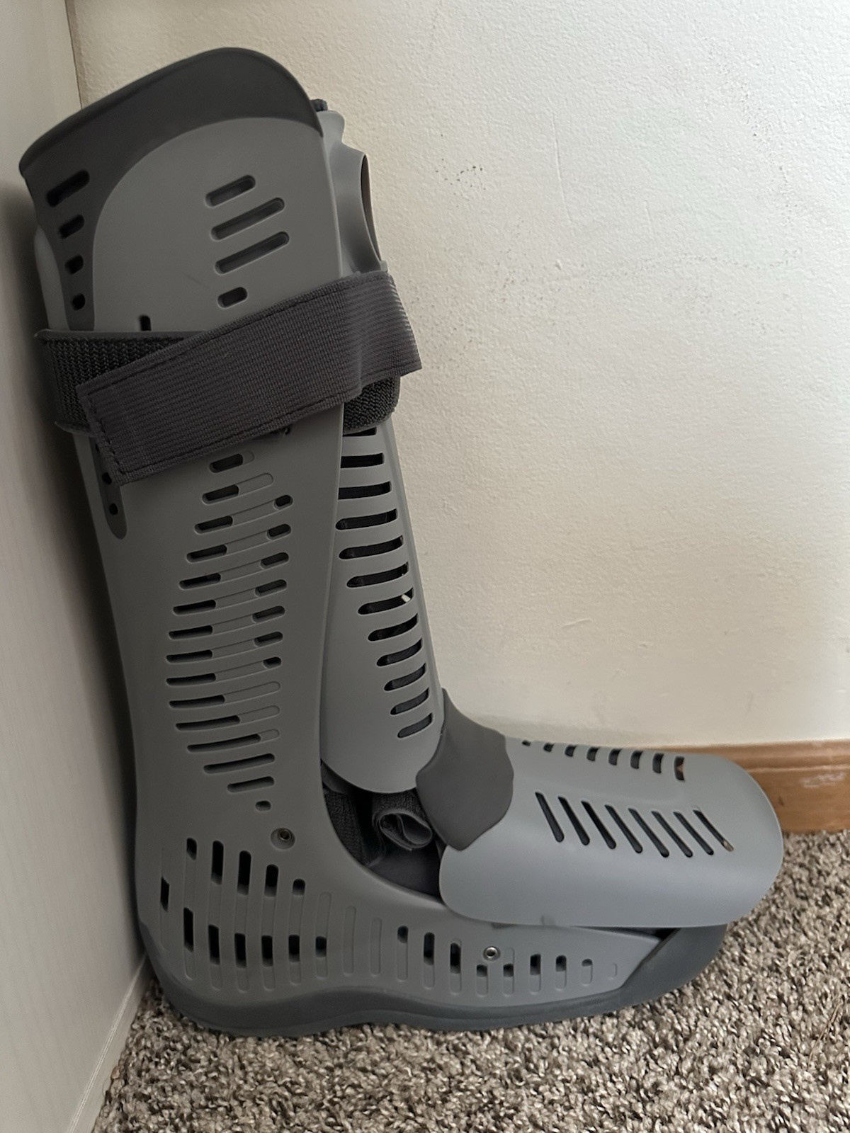 Ossur Rebound Air Walker Low + High Top Boots with Compression Straps & Air Pump