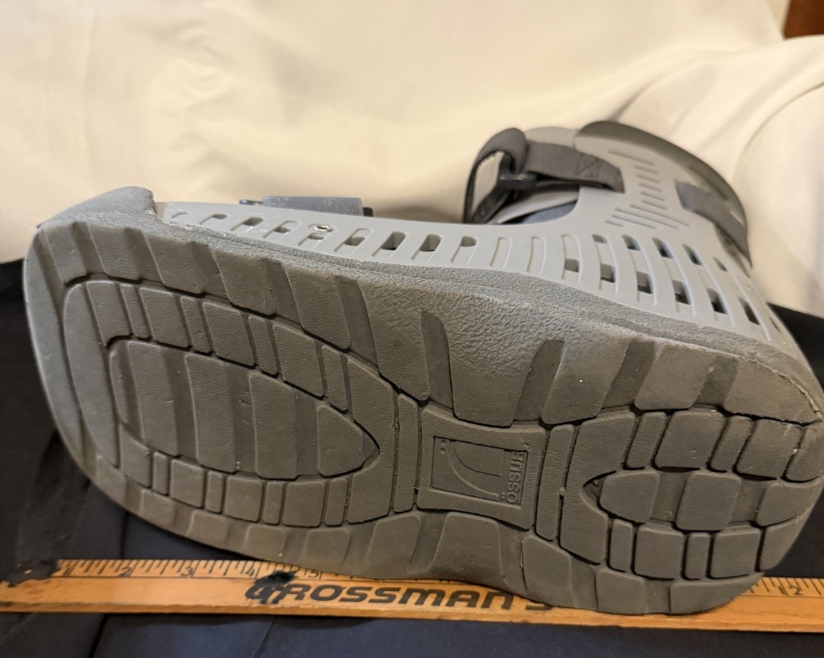 Ossur Rebound Air Walker Boot Low Top Medium