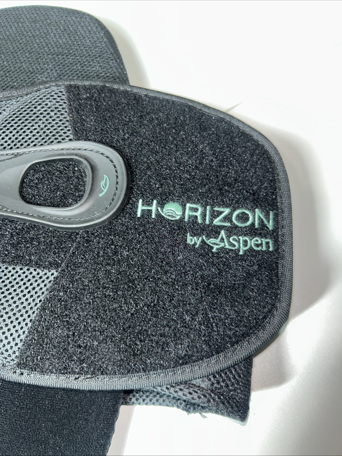 Horizon By Aspen Adjustable Strap Back Brace Slighty Used Great Condition