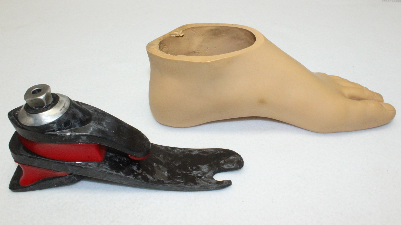 Freedom Innovations Walktec Hydraulic Prosthetic Foot/Ankle ~ Sz 24 CAT 2 LEFT