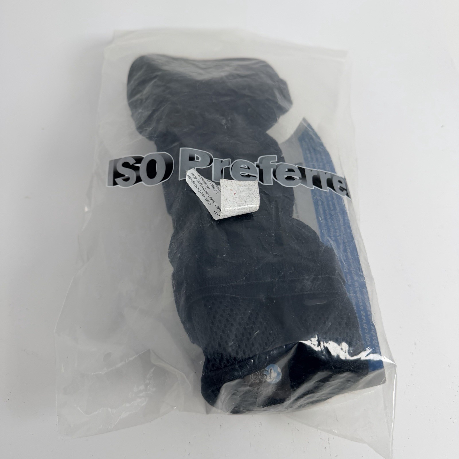 ISO Preferred Wrist Splint Adjustable Stabilizer Universal Black Mesh Fabric