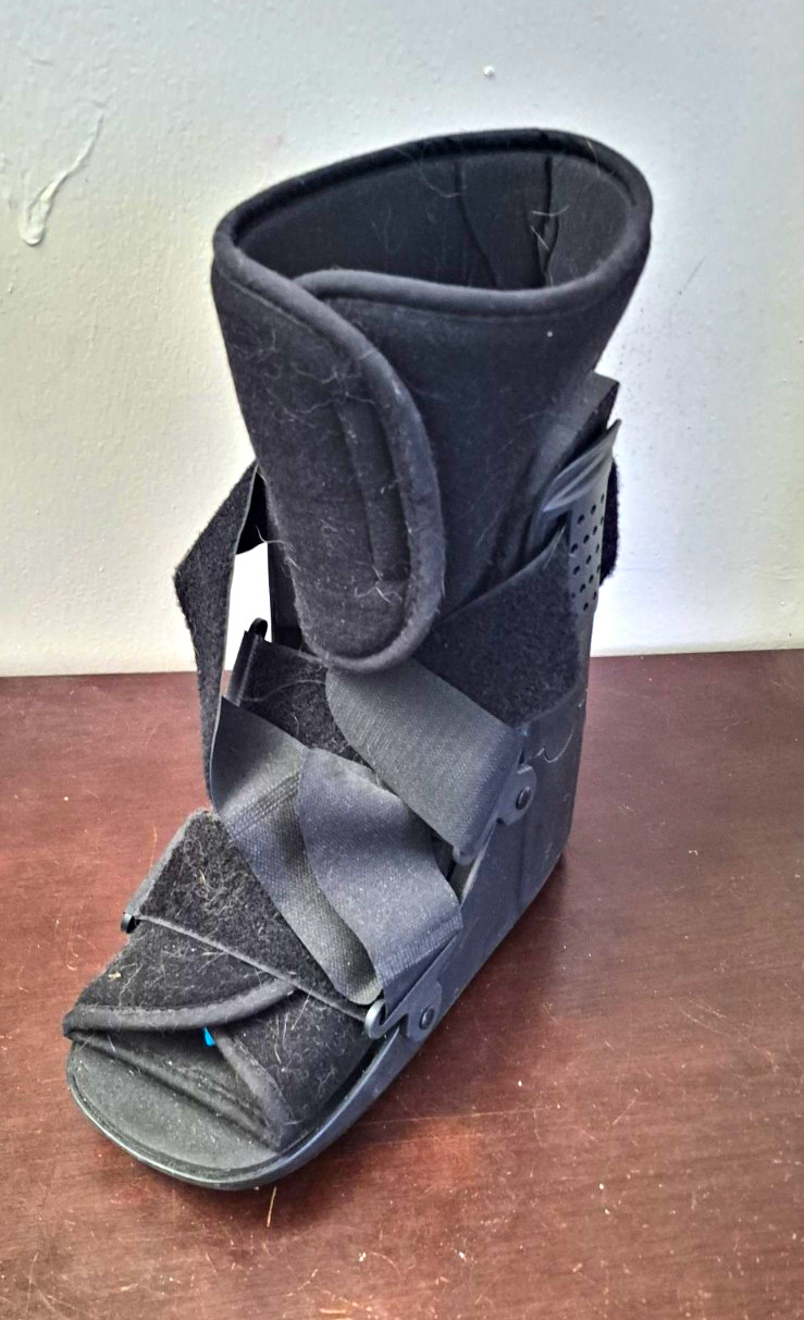 Brace Direct Short CAM Walker Boot, Black, Adjustable Foot/Ankle Immobilizer