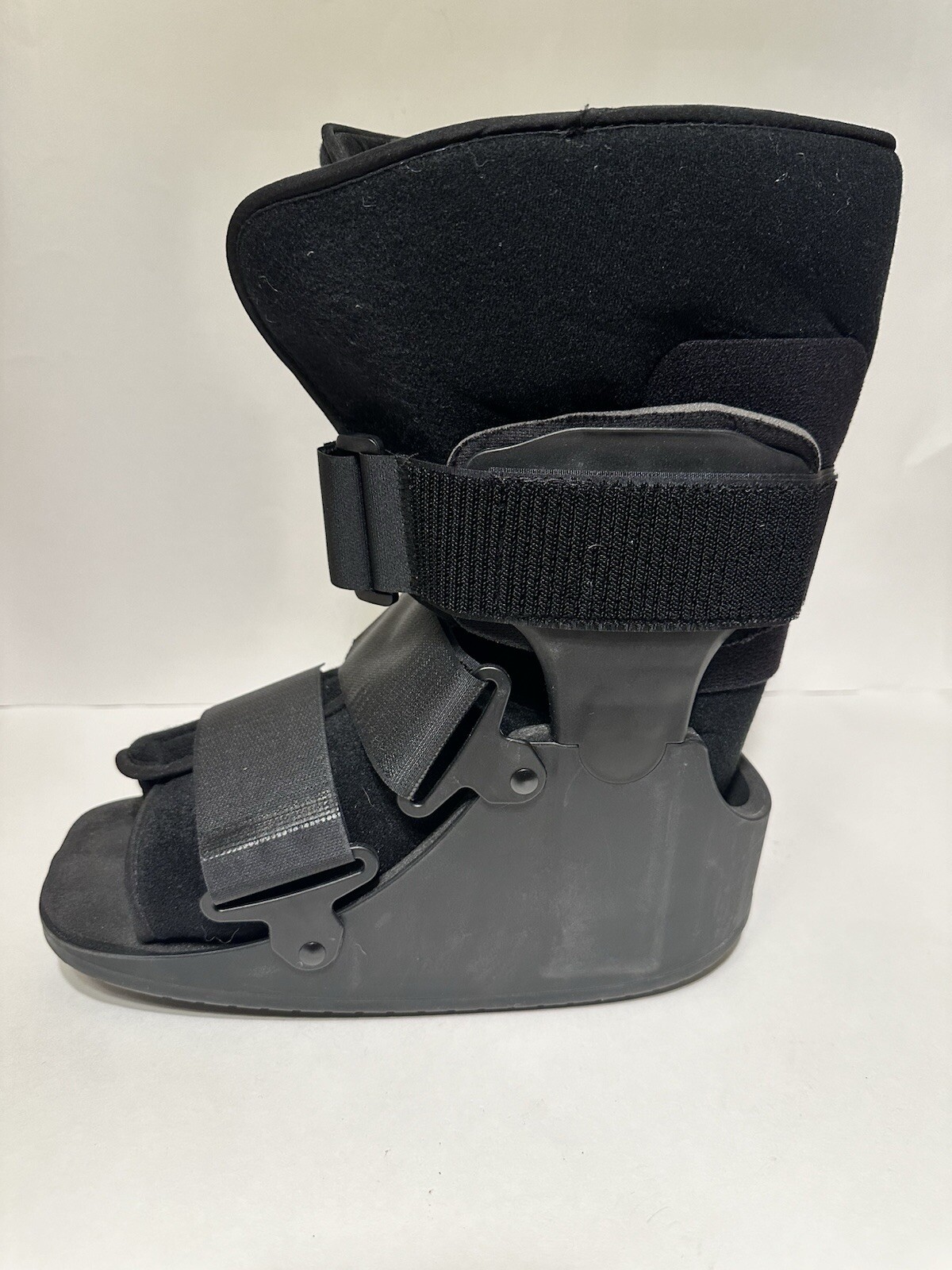 MD Medical Boot Ankle Foot Brace Ortho Boot For Healing Medium