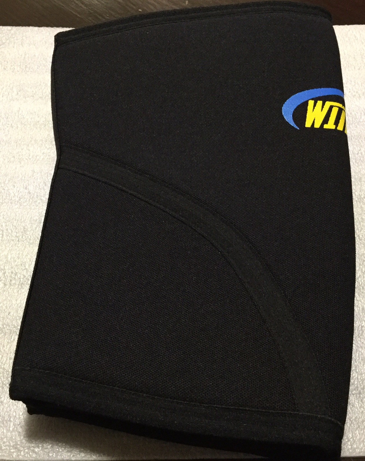 WinZone Authentic Knee Compression Sleeve Brace 7mm Neoprene Unisex Medium New