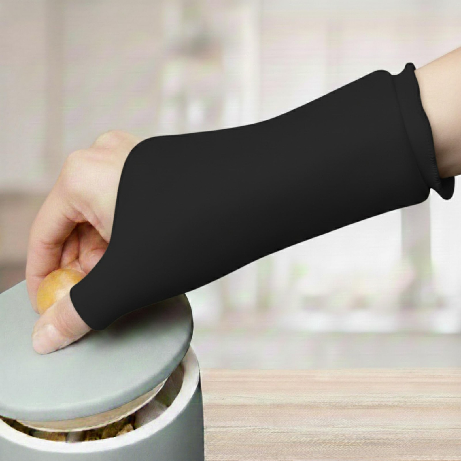 Cooling Compression Sleeve For Thumb and Wrist Pain (Jet Black, Large-Extra L…