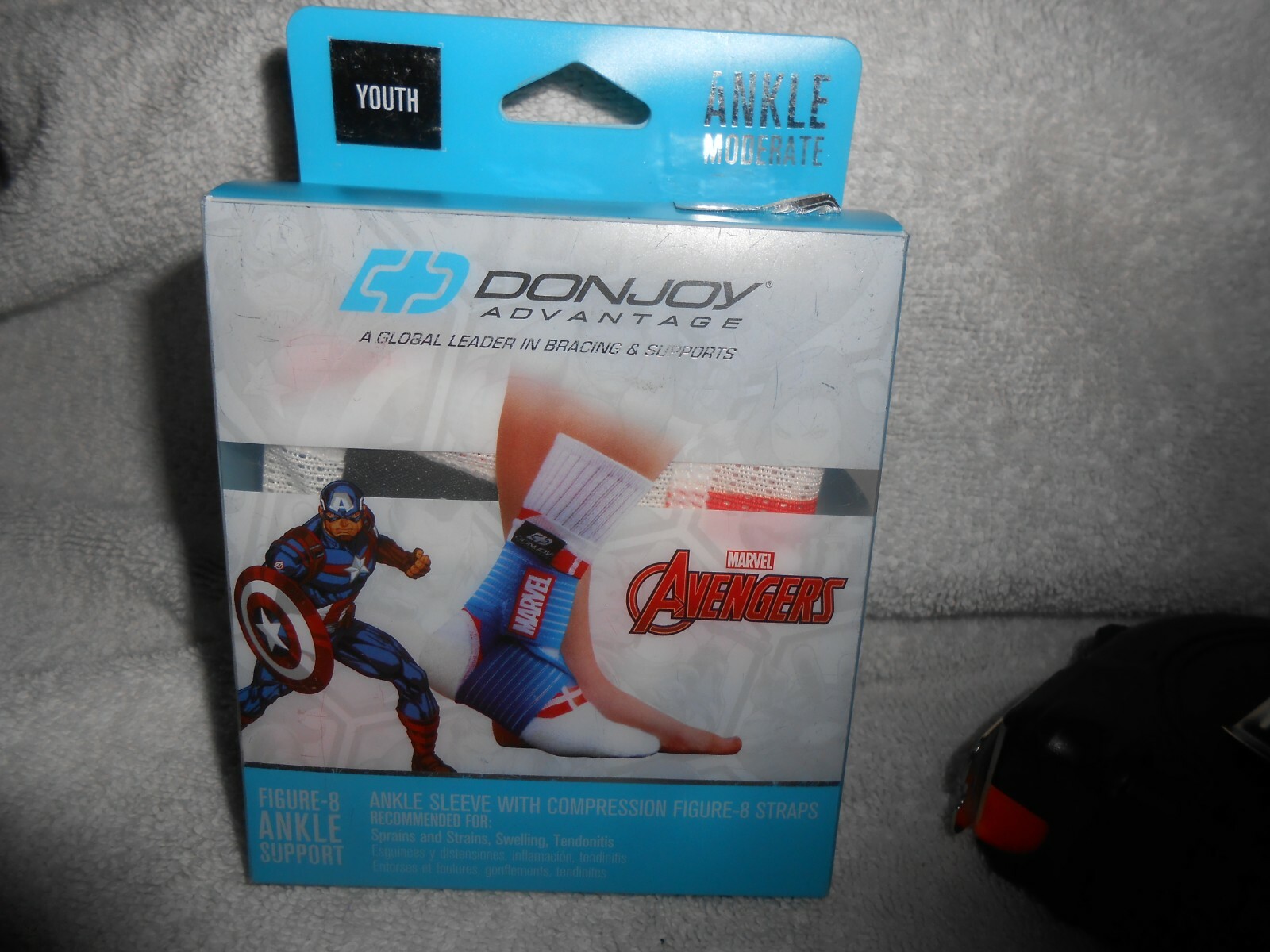 DONJOY ADVANTAGE MODERATE FIGURE 8 ANKLE SUPPORT Youth Avenger