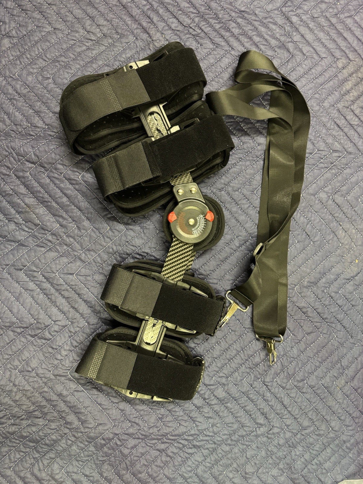 ZenMingle Carbon Fiber Unloader Knee Brace Left Or Right New in box