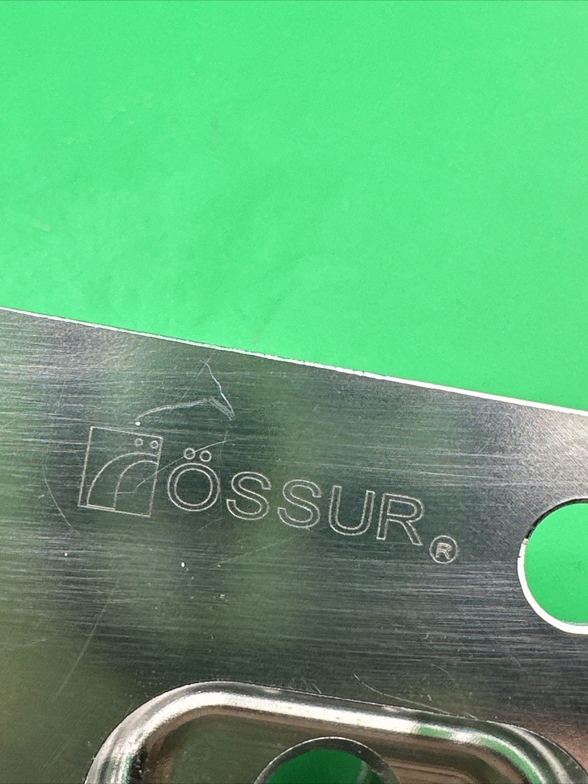 Ossur Single Off Set 4 Hole Pyramid Prosthetic Plate Reference Number A-235400