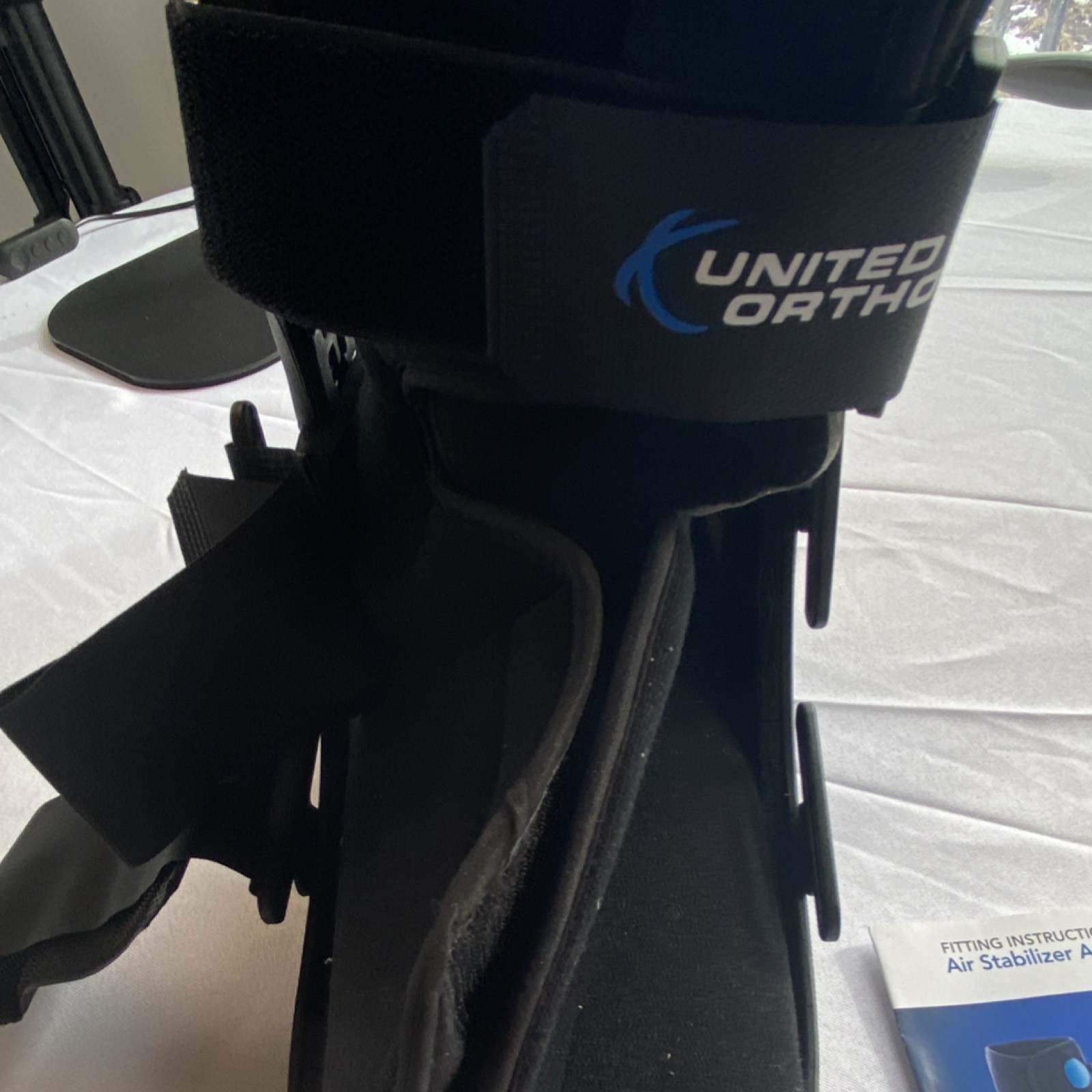 United Ortho Air Stabilizer Ankle Adjustable Boot Large Black Stabilization