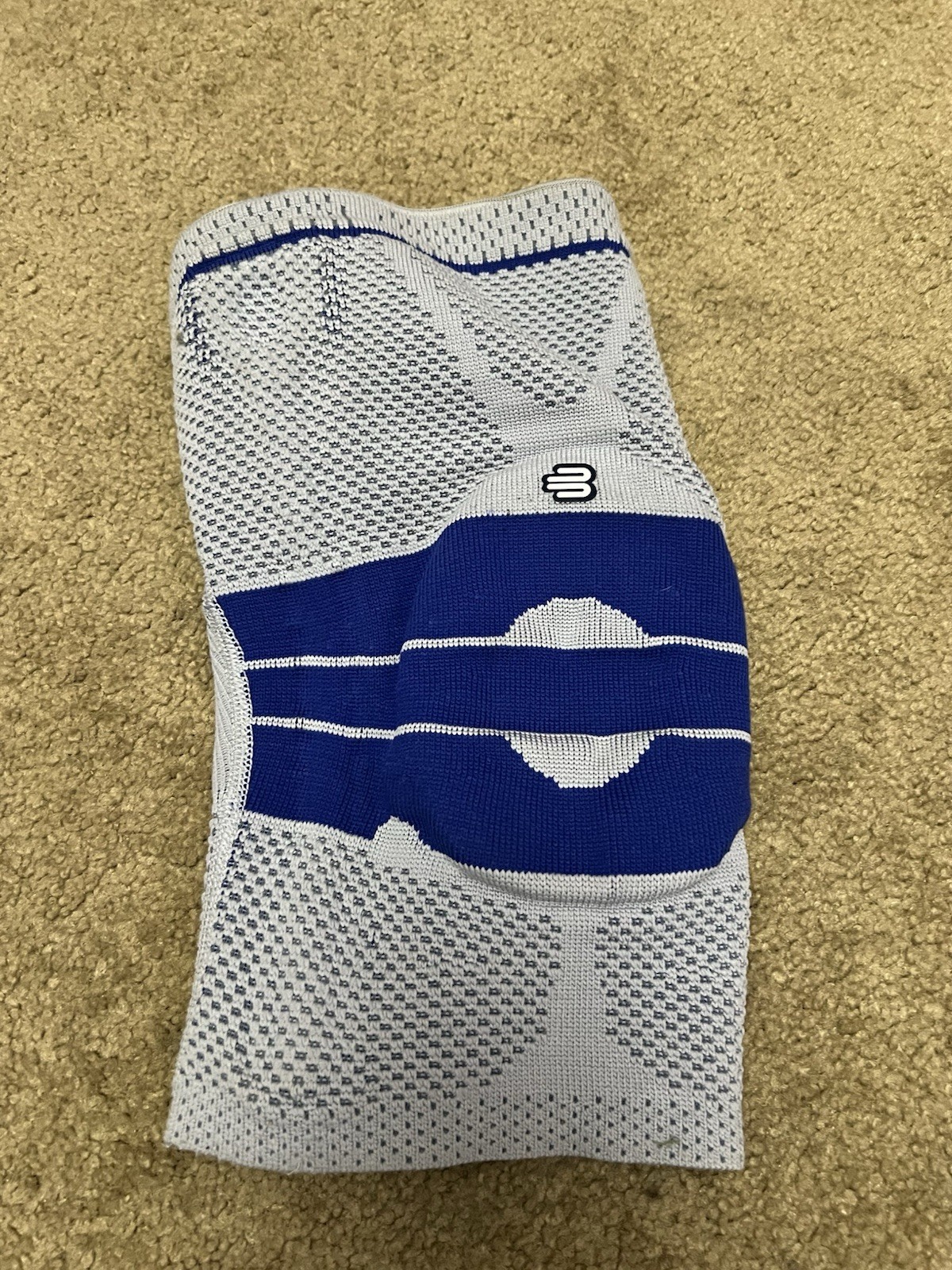 Bauerfeind GenuTrain Knee Brace Support Germany Made Sz 5