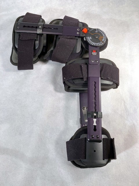 Bledsoe Extender G3 Post-Op Knee Brace Universal Fit Recovery Support Adjustable
