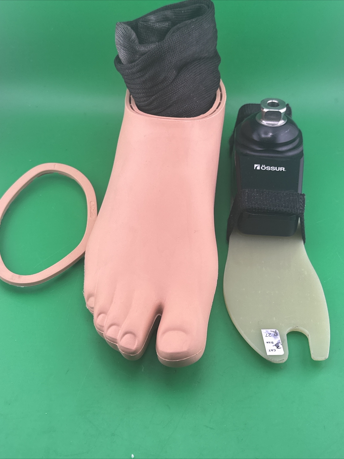 ossur right k2 sensation prosthetic foot. category 3. size 27.
