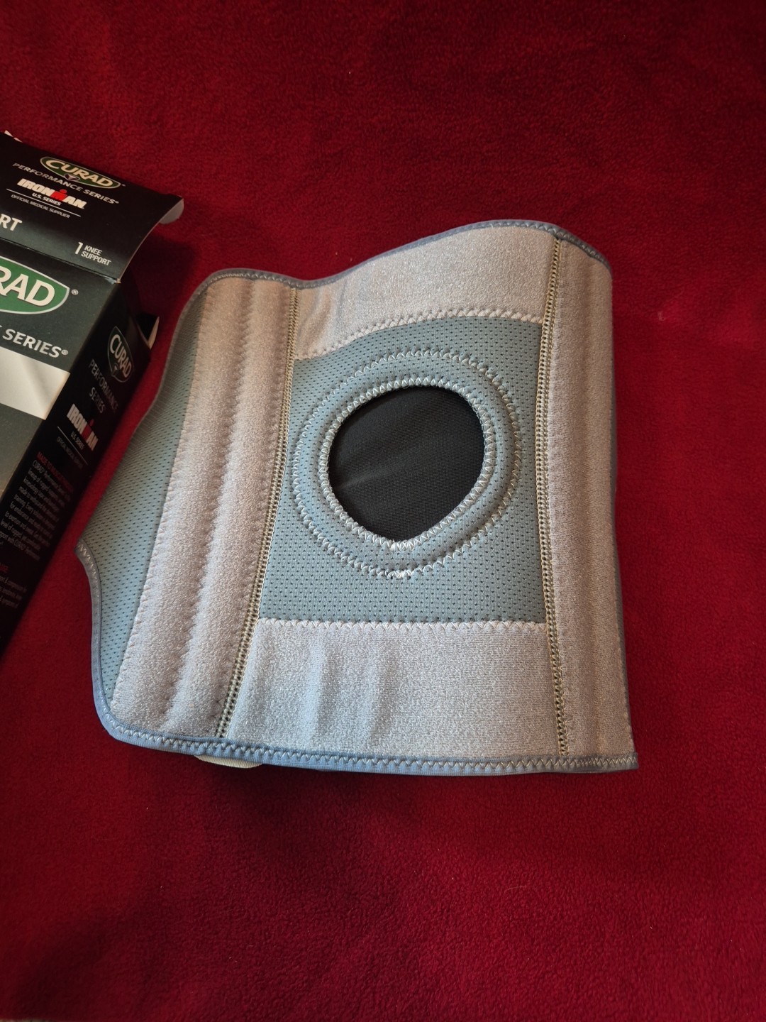 Curad Performance Series Knee Support Universal Size Firm Compression Black