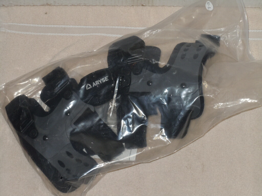 ARYSE AY-43-L METFORCE LEFT OA UNIVERSAL KNEE BRACE WITH TOOL SET NEW PAPERWORK