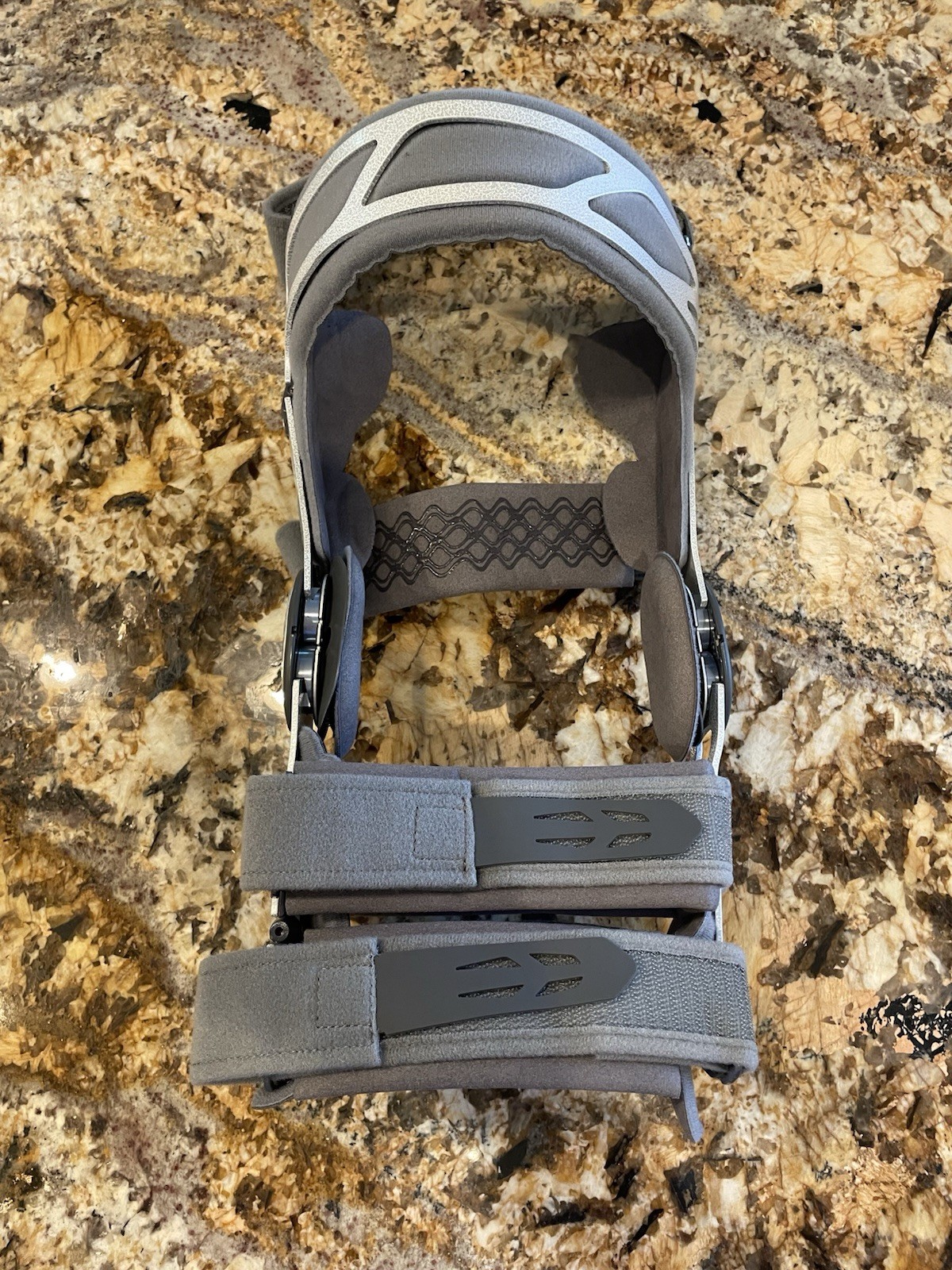 New DonJoy OA Nano Right Medial MD Medium Osteoarthritis Unloader Knee Brace