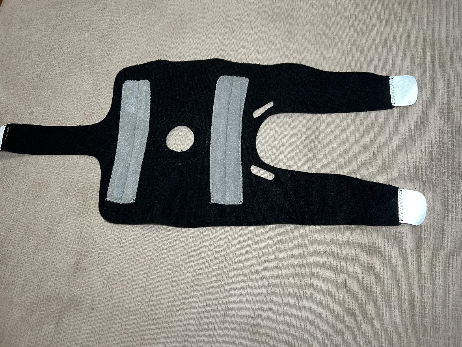FUTURO Knee Brace Black Adjustable Open Patella Support Compression One Size