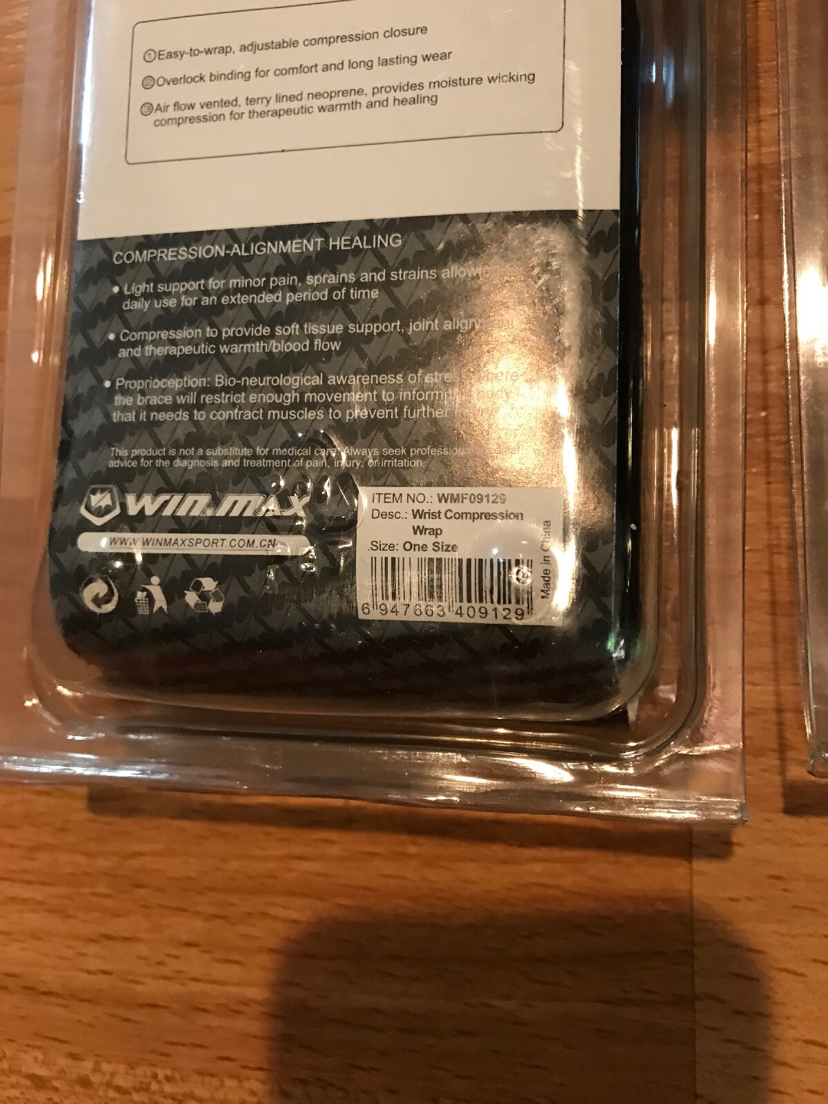 Winmax Wrist & Palm Support NIP One Size Fits Most Lot Of 2