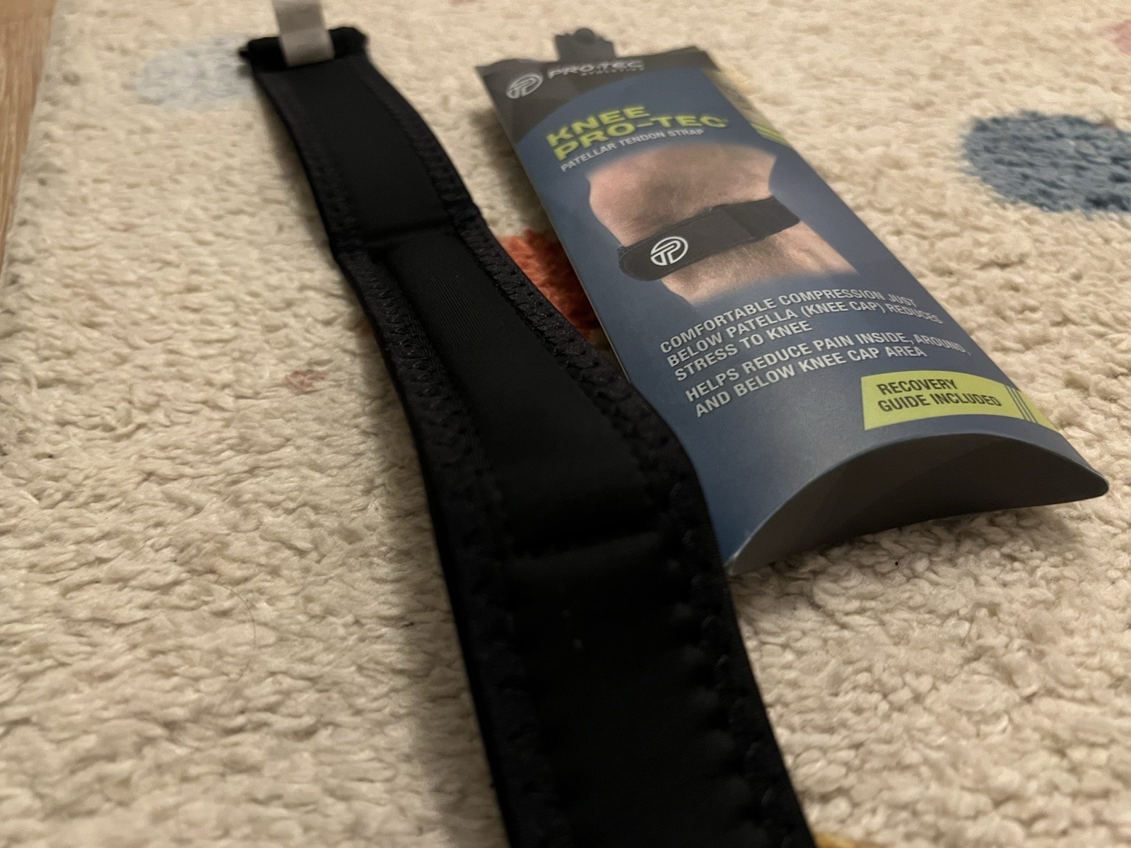 Pro-Tec Iliotibial IT Band Compression Wrap Non-Slip for ITBS Knee Pain Size M