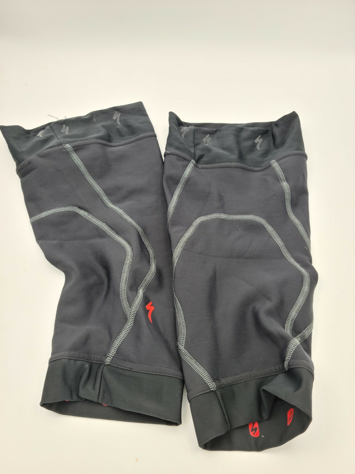 Specialized Size Large Knee Sleeves RN#65377 Unisex