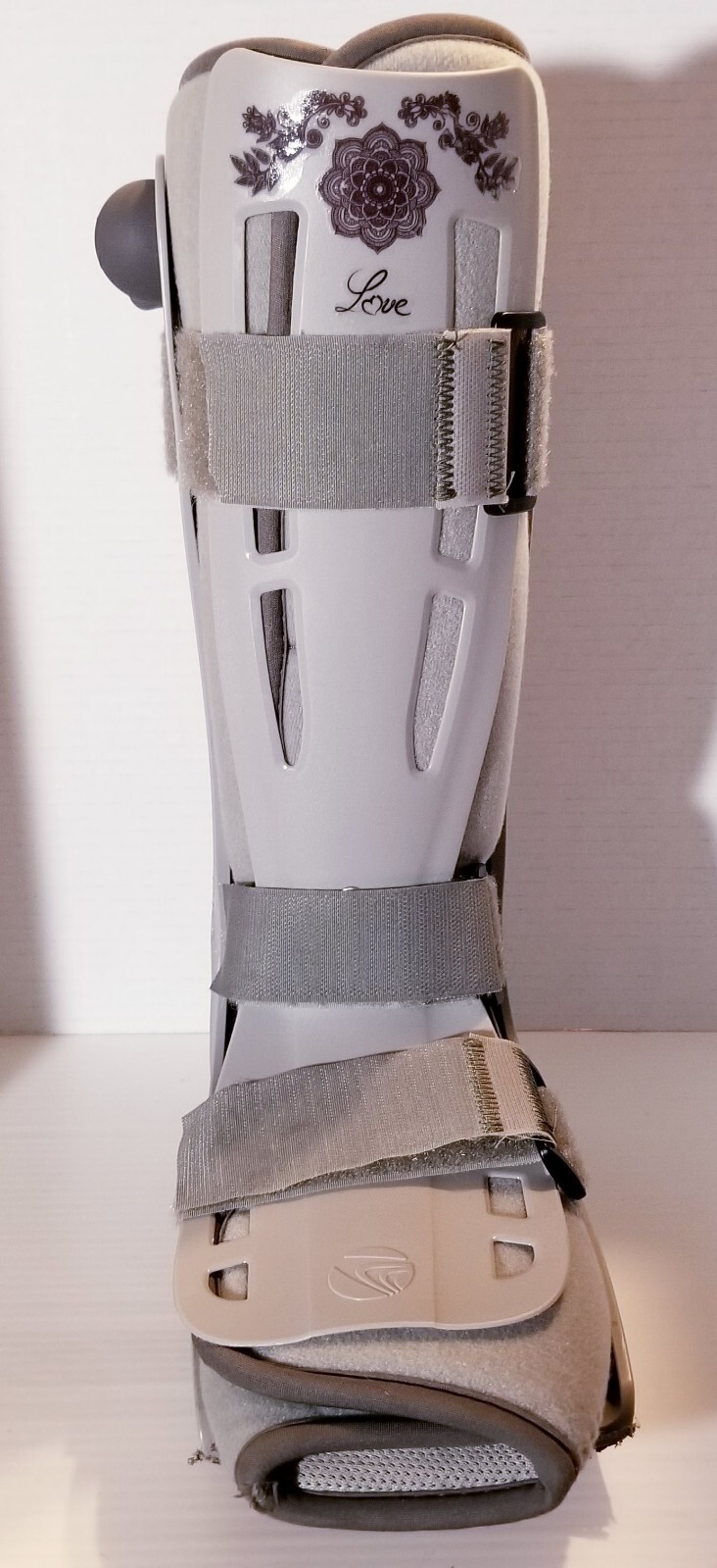 BREG Tall Full Shell 2 Strap Boot Brace Cast Size L Complete with Bag!