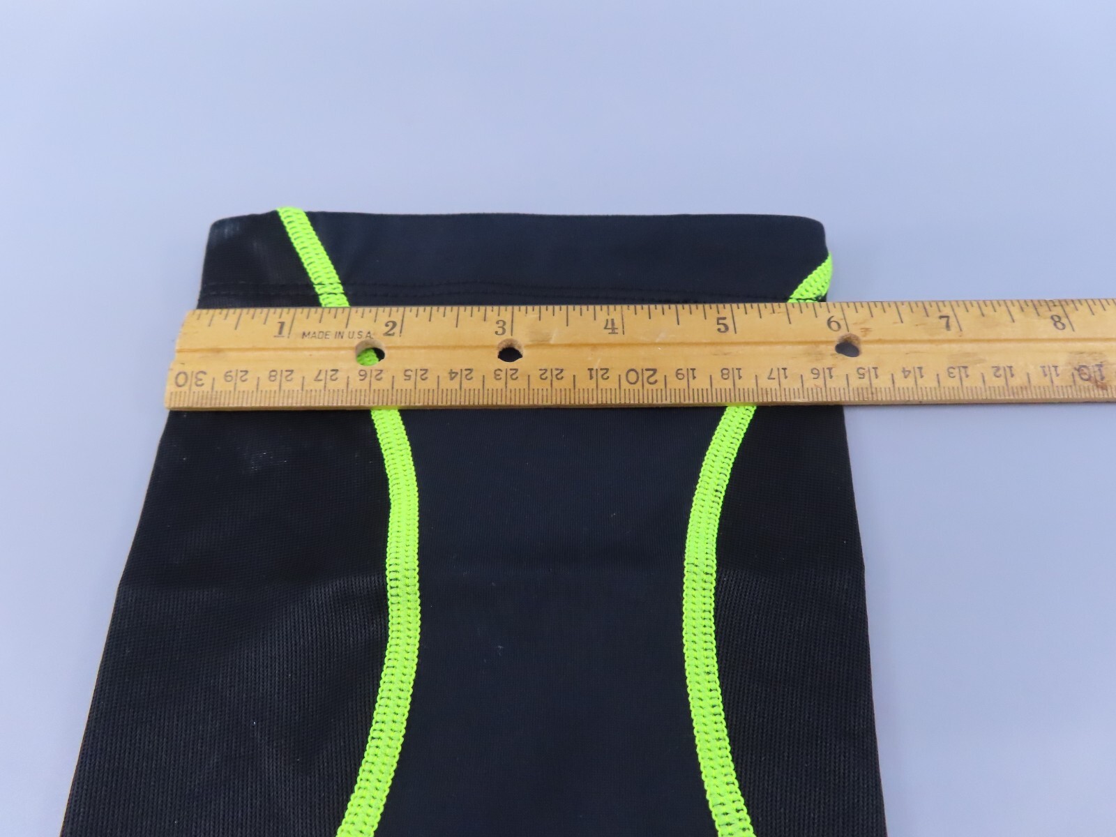 DonJoy Performance Knee Brace Short Undersleeve Size Small Black Slime Green