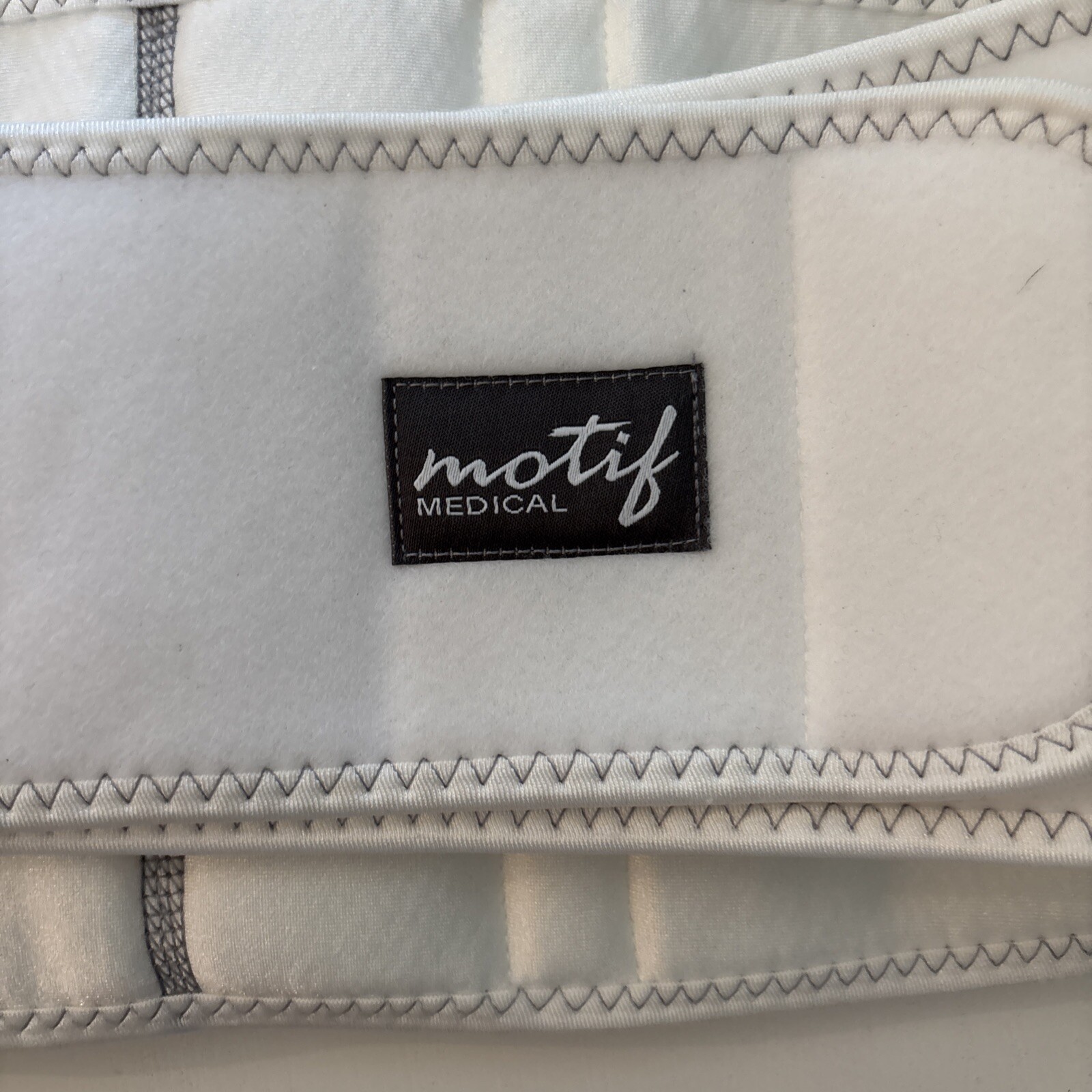 Motif Medical Pregnancy Support Band Size Medium