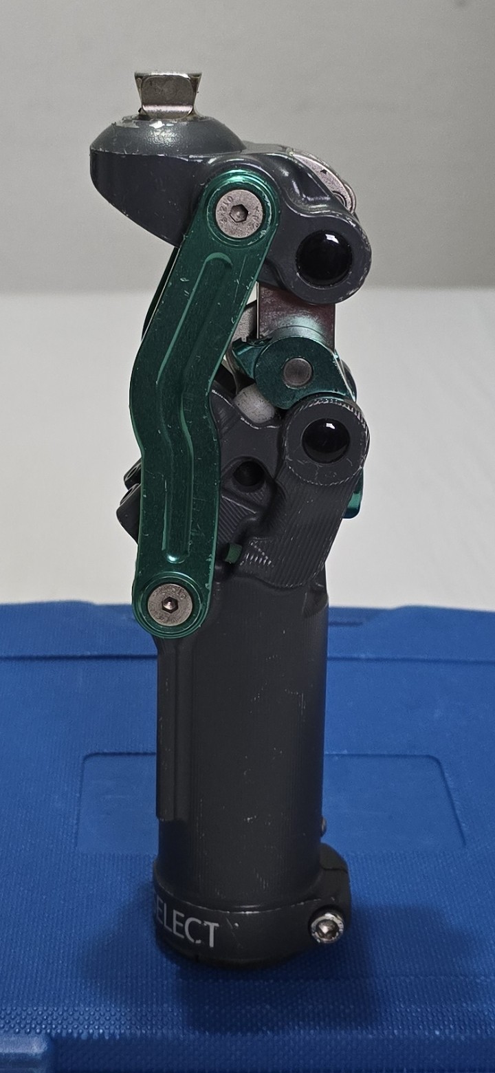 Seattle Select Stance Flexión Polycentric Prosthetic Knee In Excellent Condition