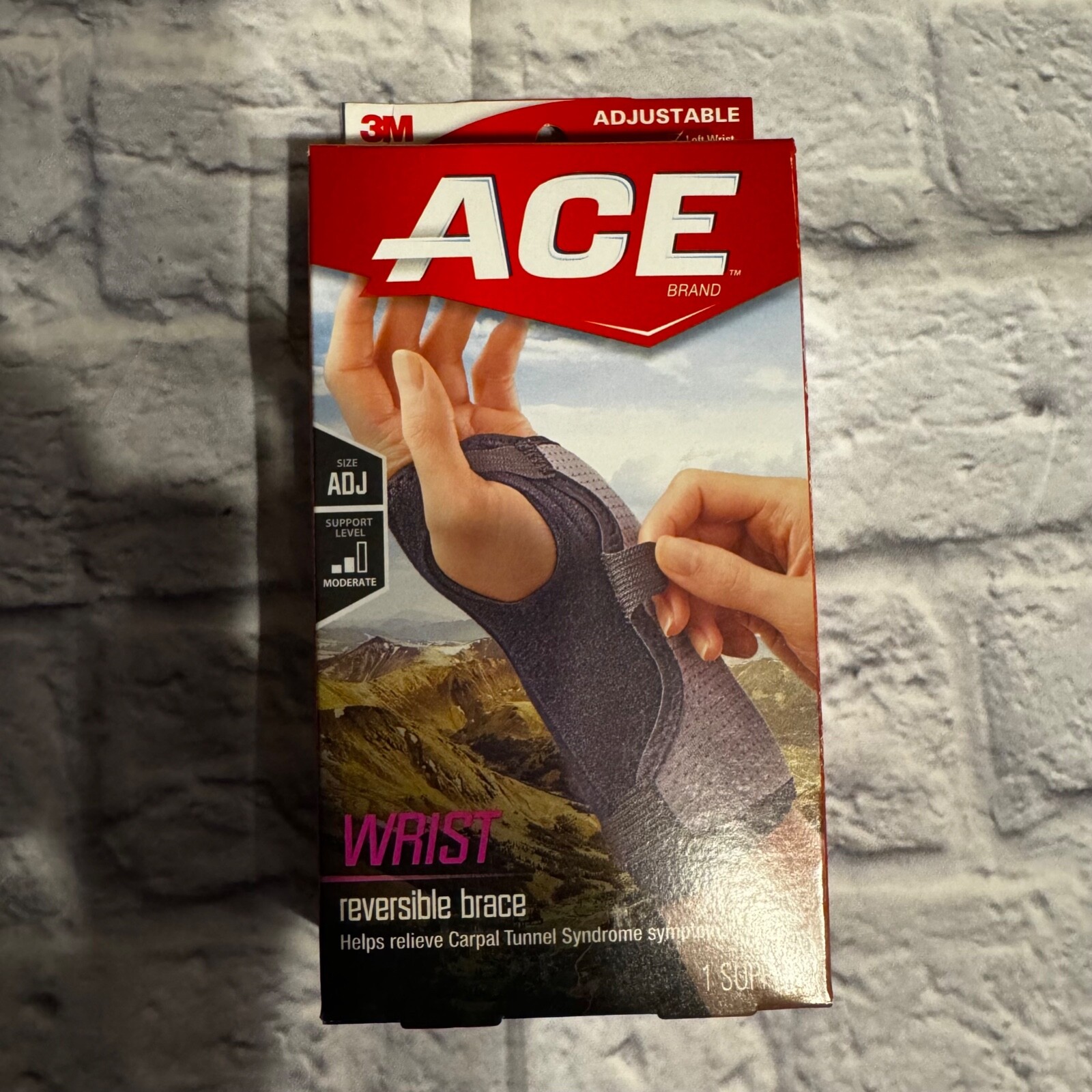 ACE WRIST BRACE REVERSIBLE ADJUSTABLE INJURY PROTECTION & RECOVERY RELIEVES