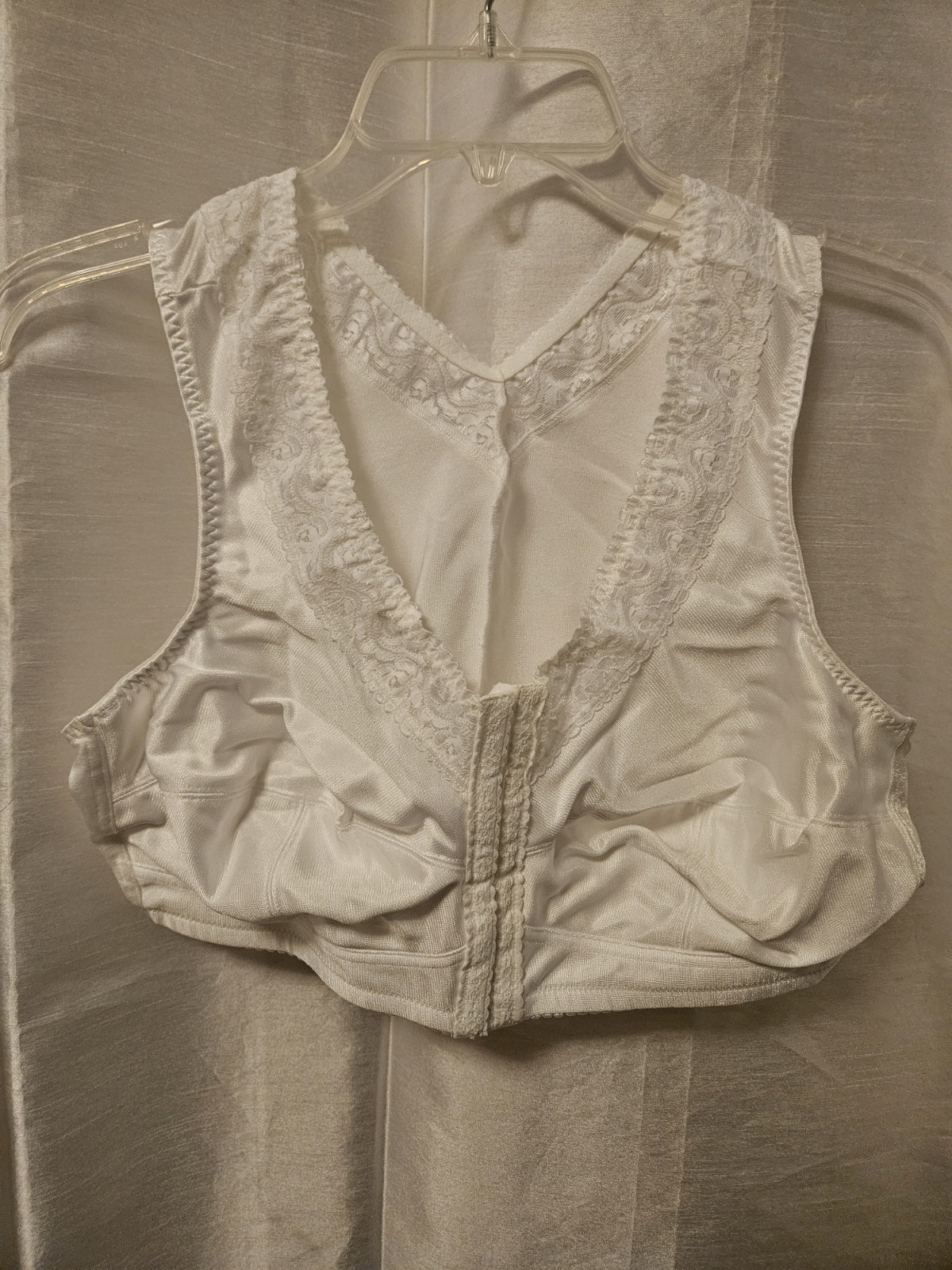 Classique 793 Post Mastectomy Fashion Bra – White Size 44B