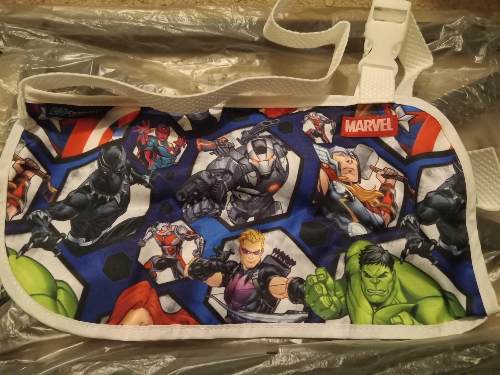 Donjoy Advantage• Marvel Avengers• Youth Size• Arm Sling•