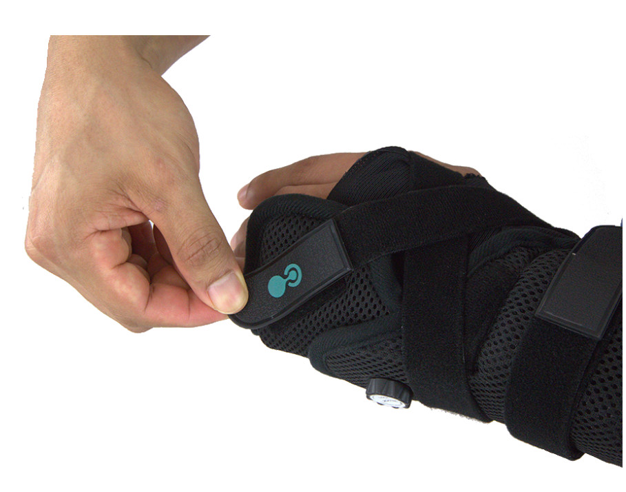 New Open Box – CORETECH 916 Left/Right Universal Wrist Brace/Splint – Black