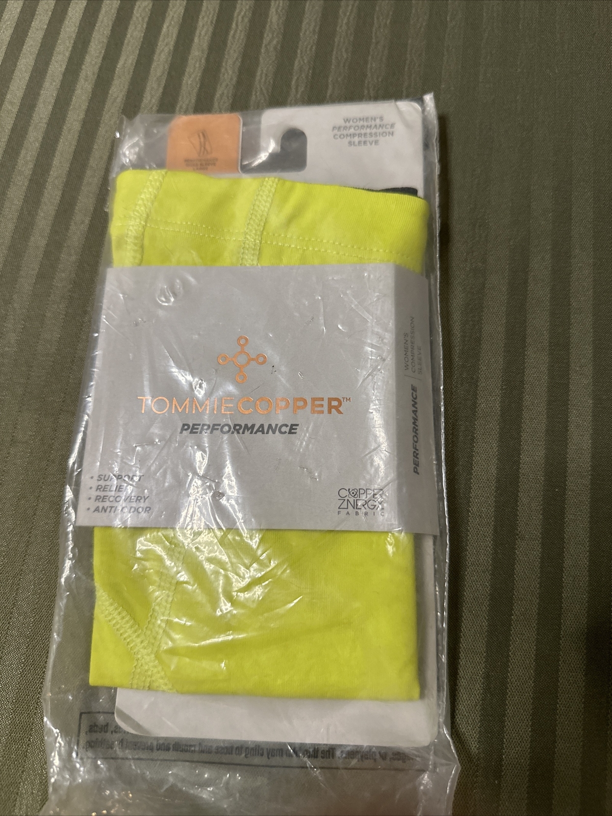 New Tommy Copper Women’s Large Performance Quad Compression Sleeve Yellow