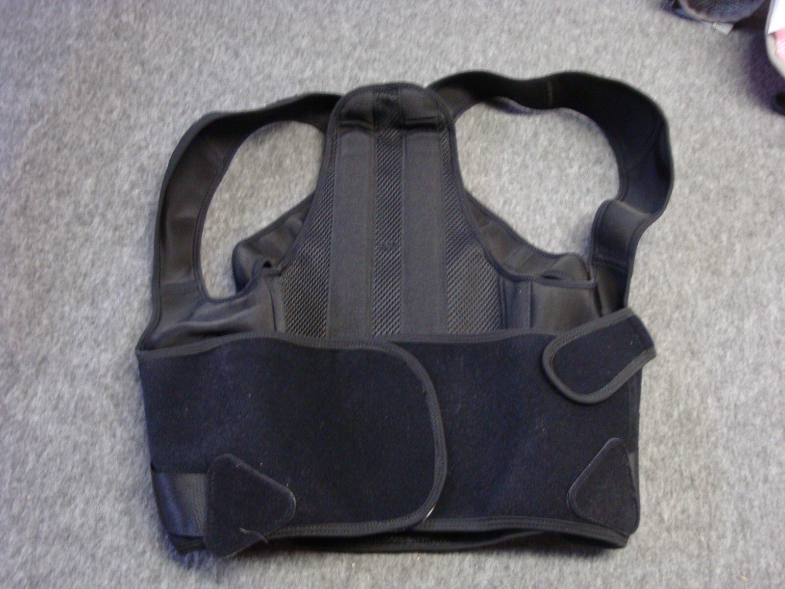 Shaperky upper back brace size s/m adjustable up to 32 inch midsection